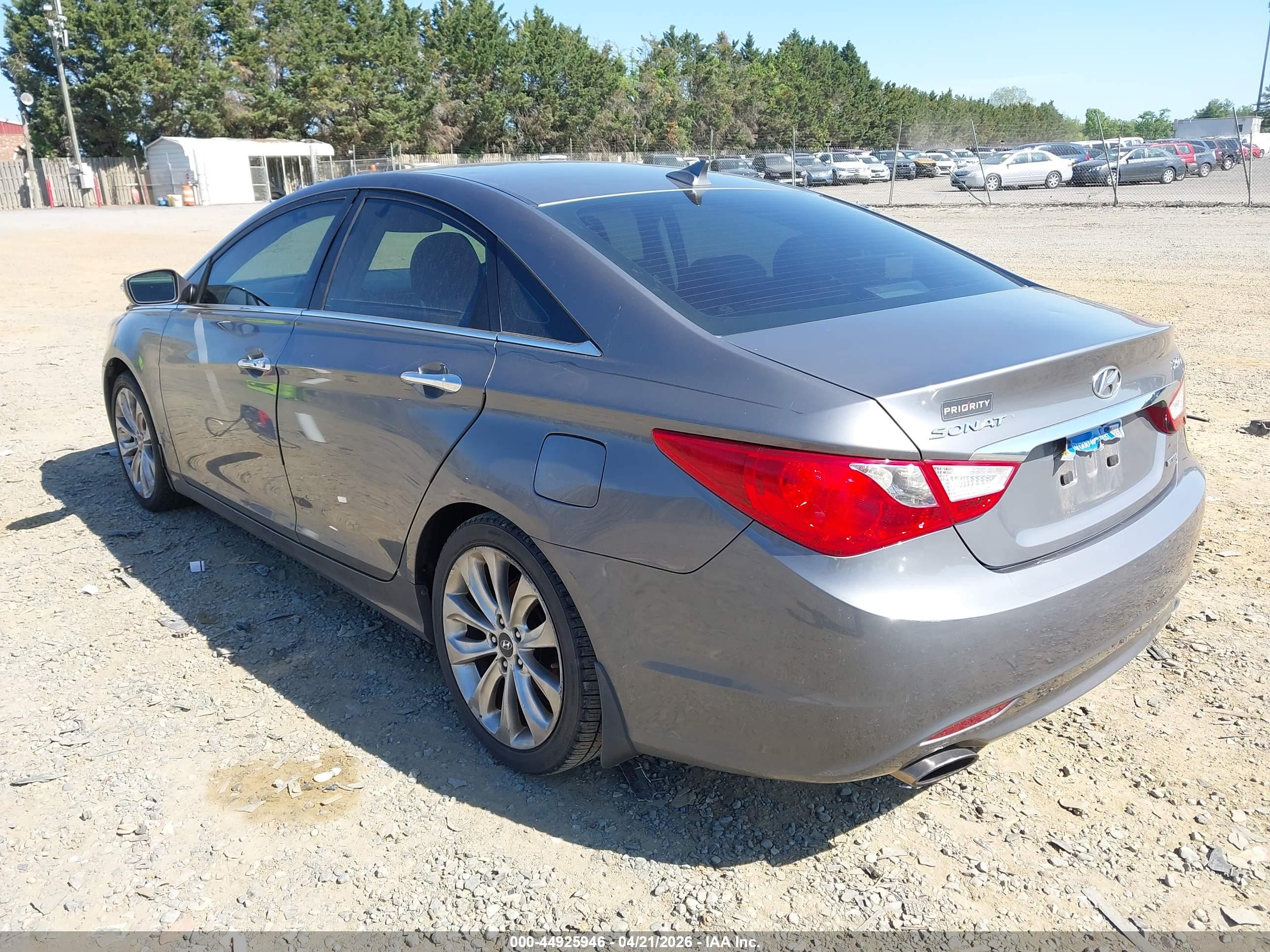 HYUNDAI SONATA image 3