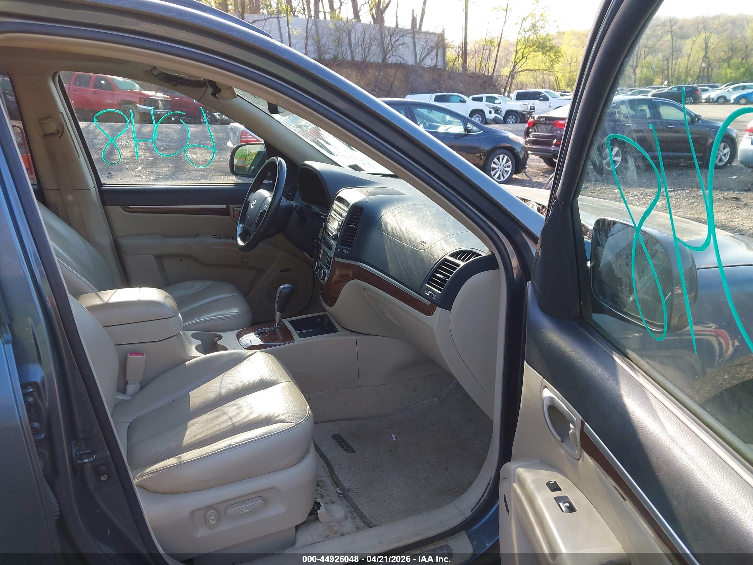 HYUNDAI SANTA image 5