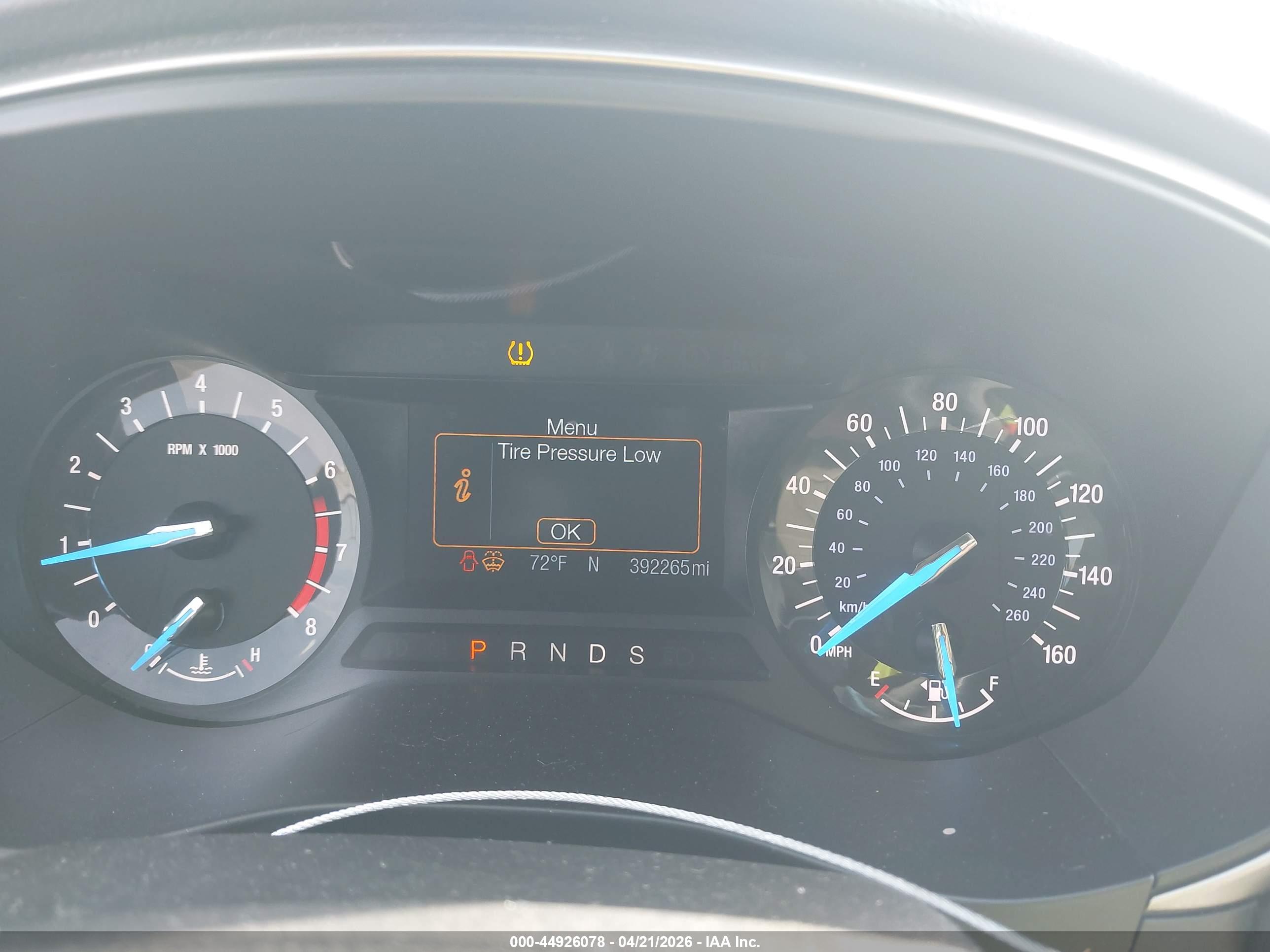 FORD FUSION image 7