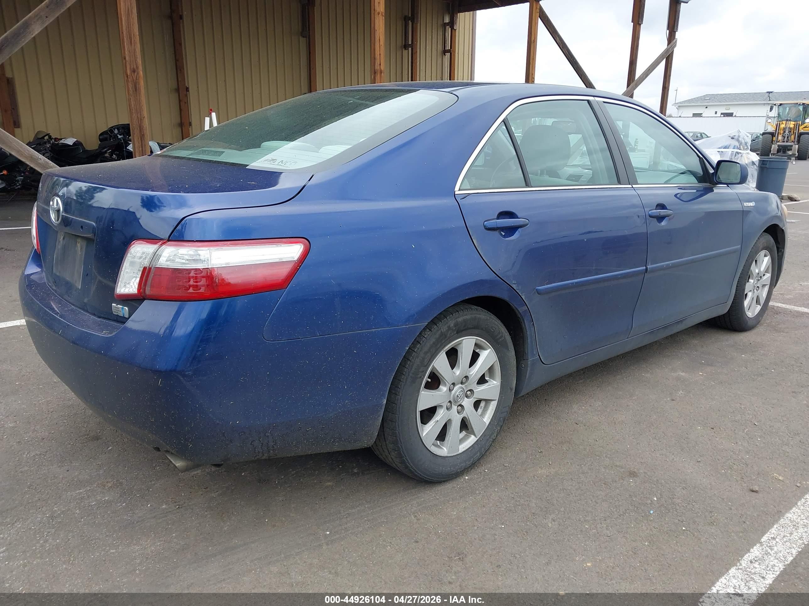 TOYOTA CAMRY image 4