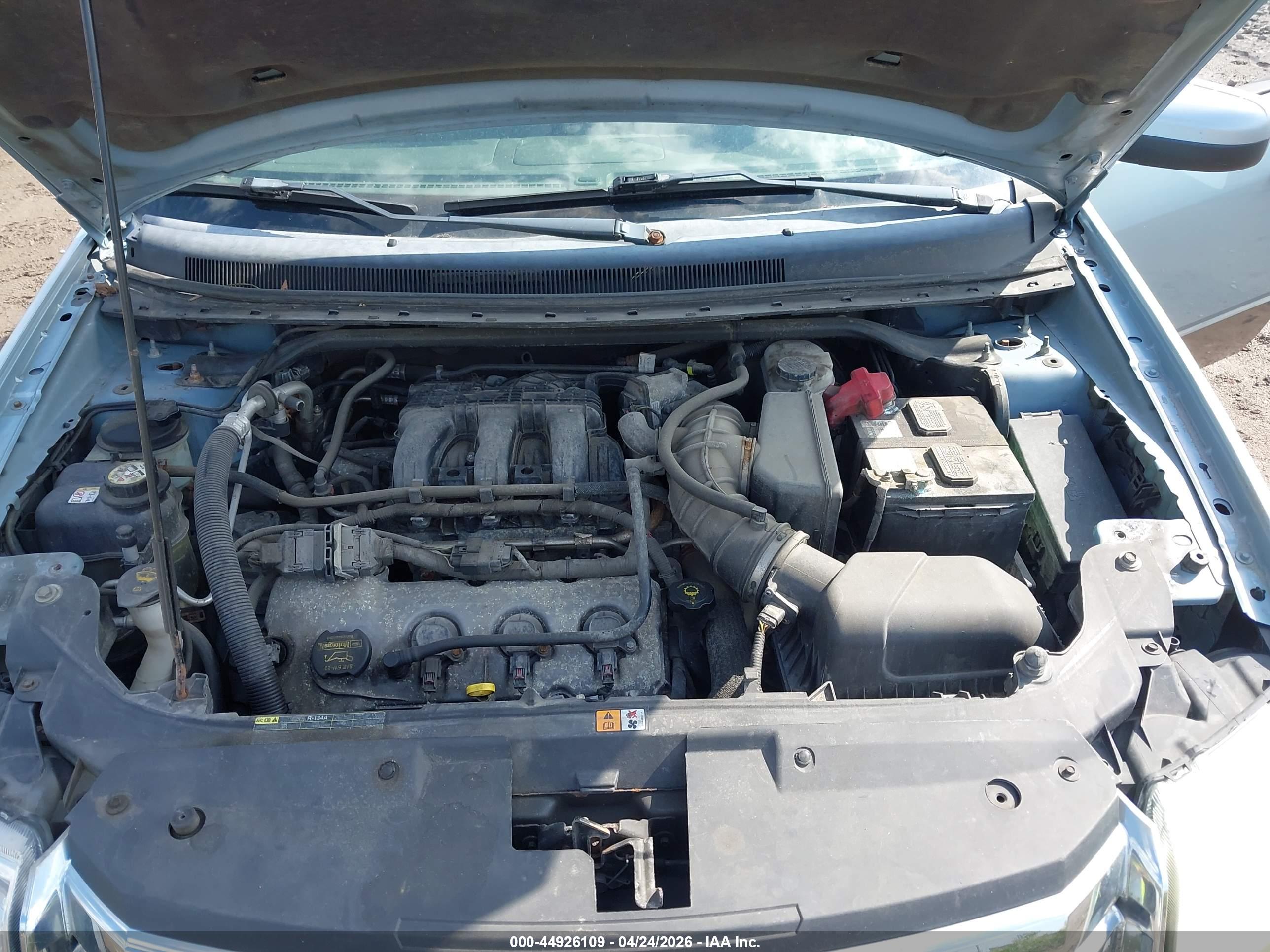 FORD TAURUS image 10