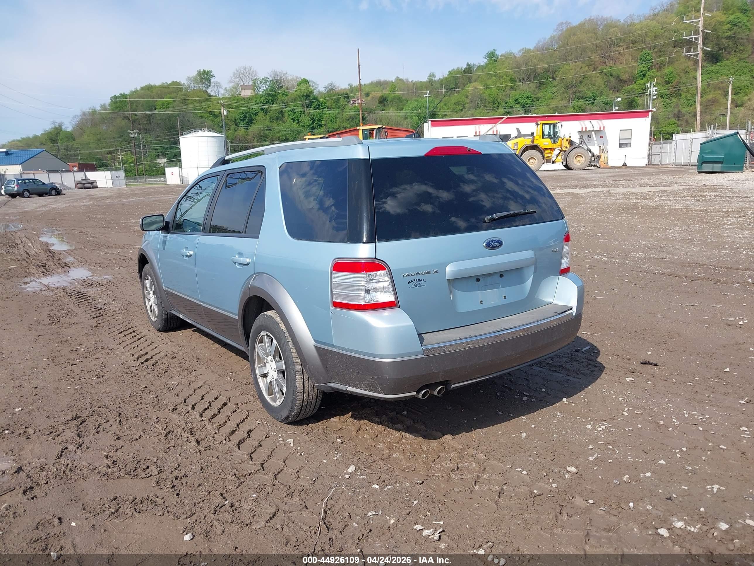 FORD TAURUS image 3