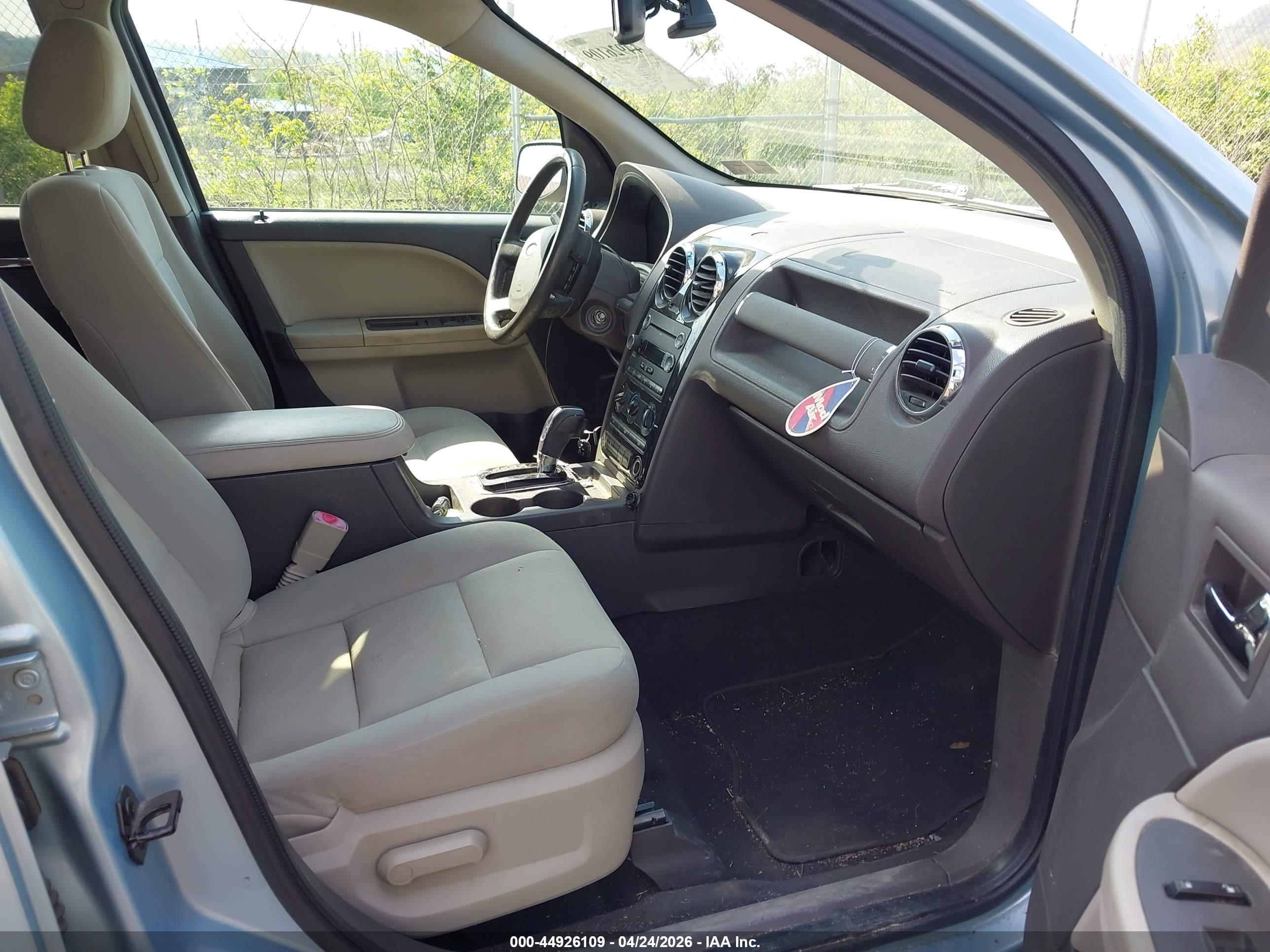 FORD TAURUS image 5
