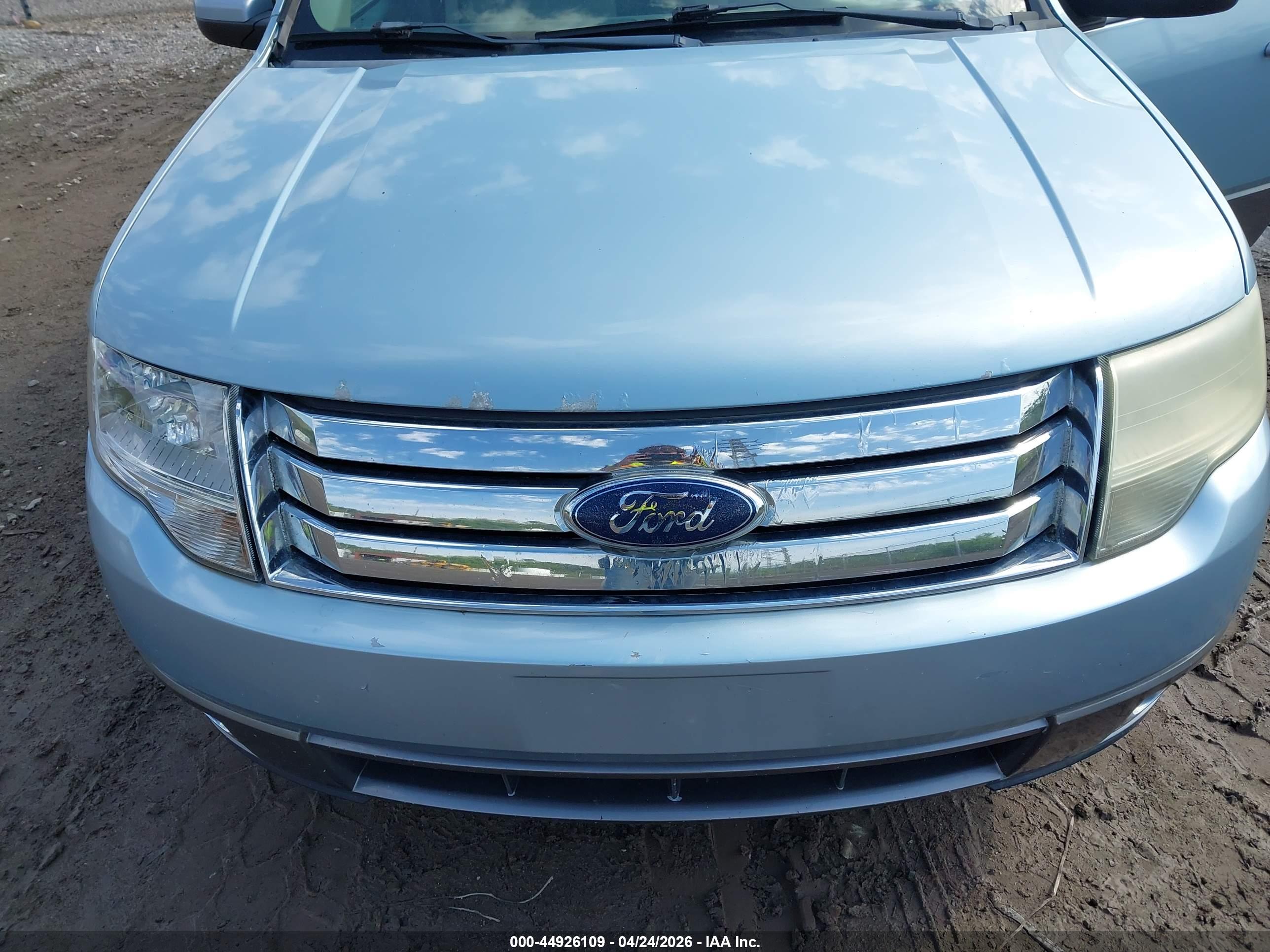FORD TAURUS image 6