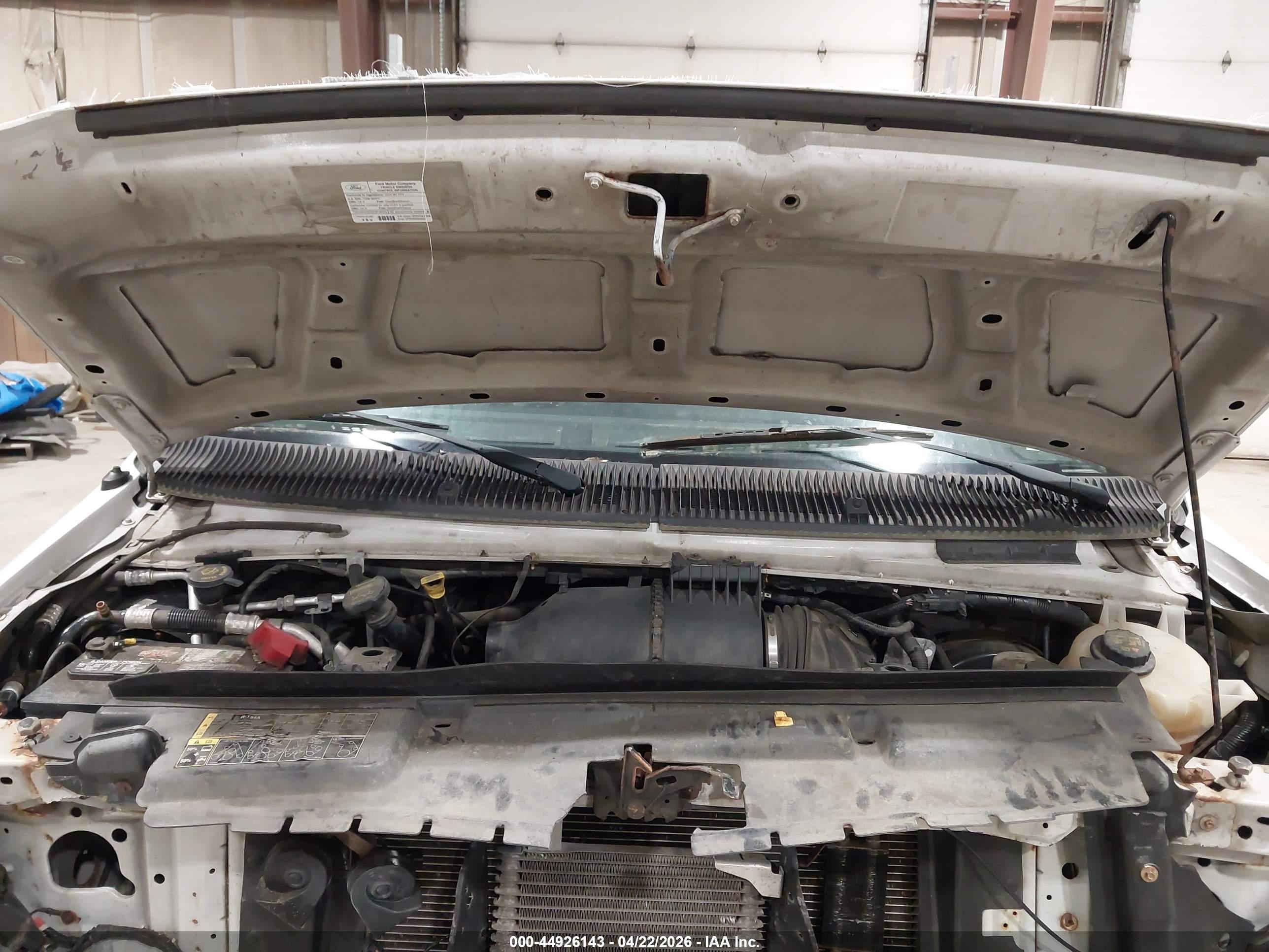 FORD E-250 image 10