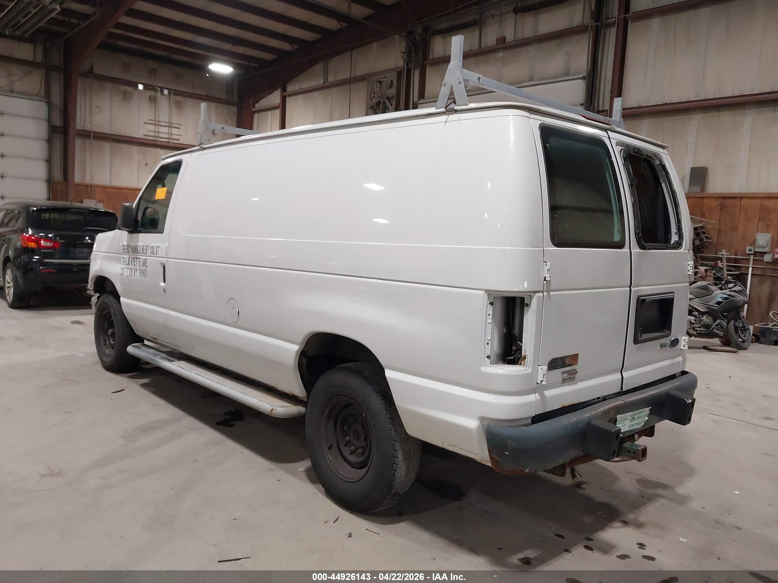 FORD E-250 image 3