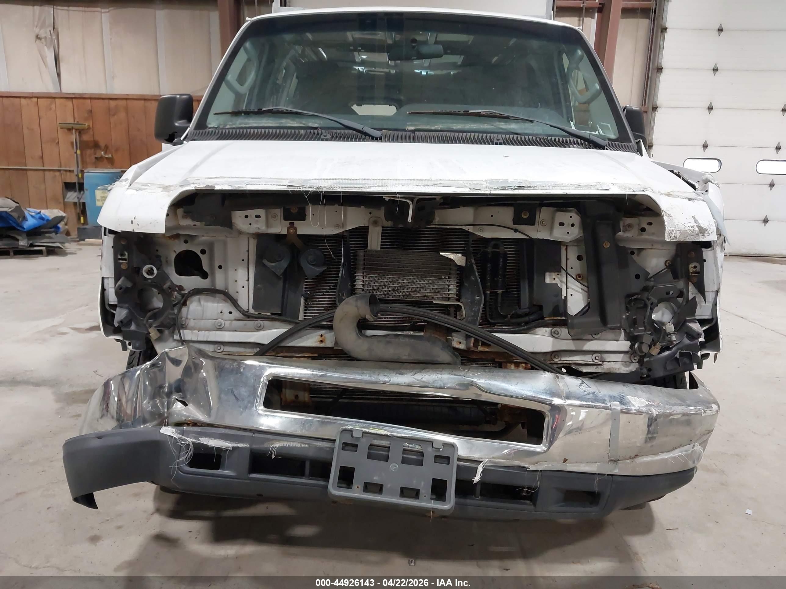 FORD E-250 image 6