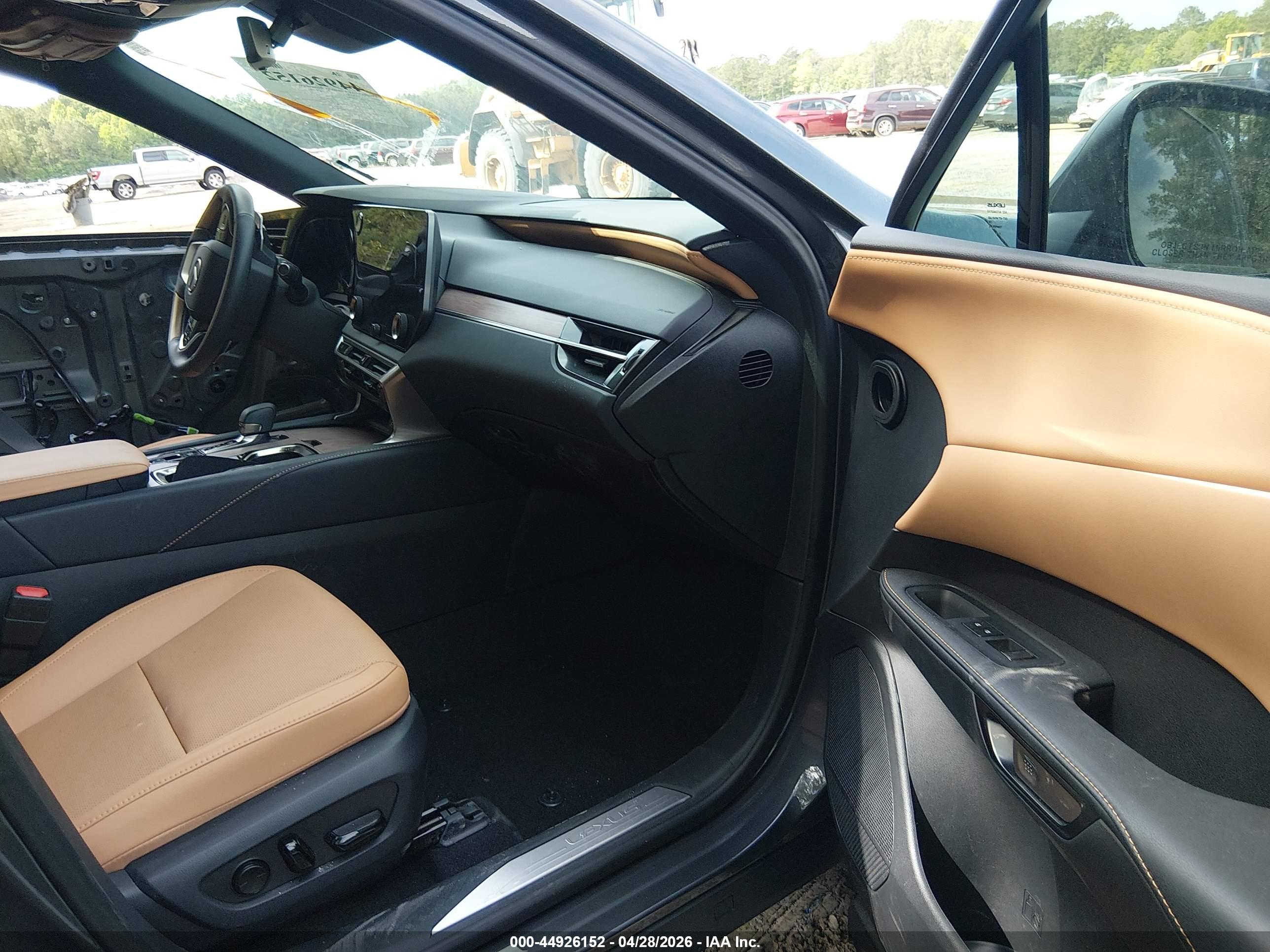 LEXUS RX image 5