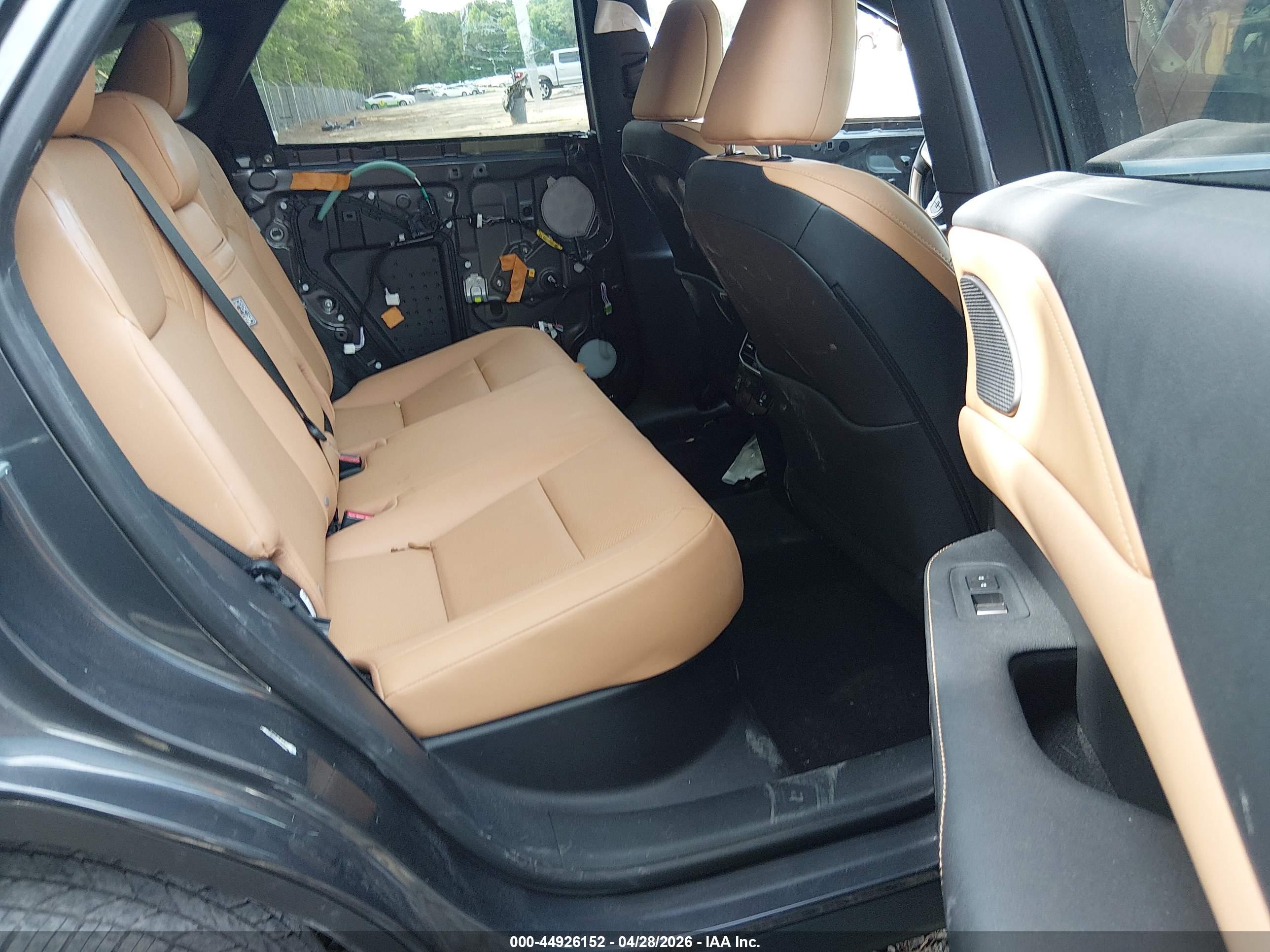 LEXUS RX image 8