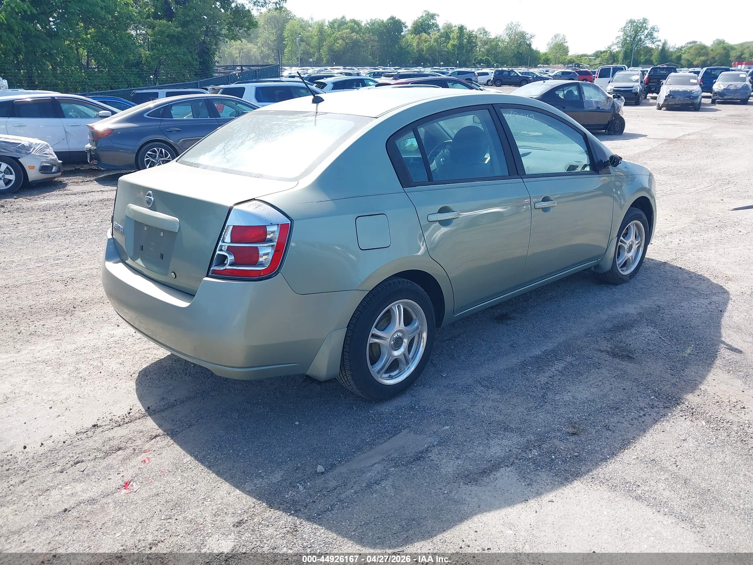 NISSAN SENTRA image 4