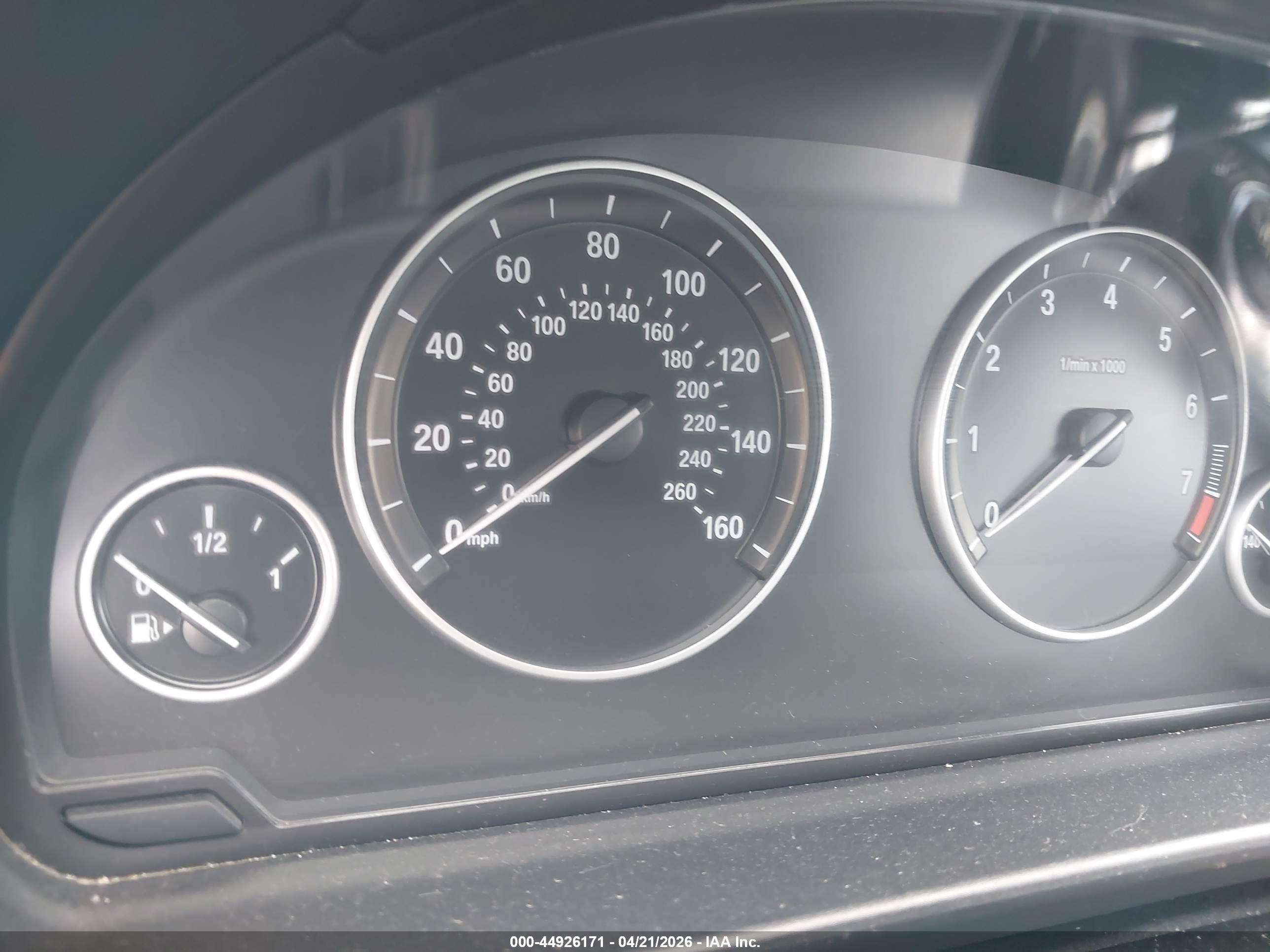 BMW 528I image 7