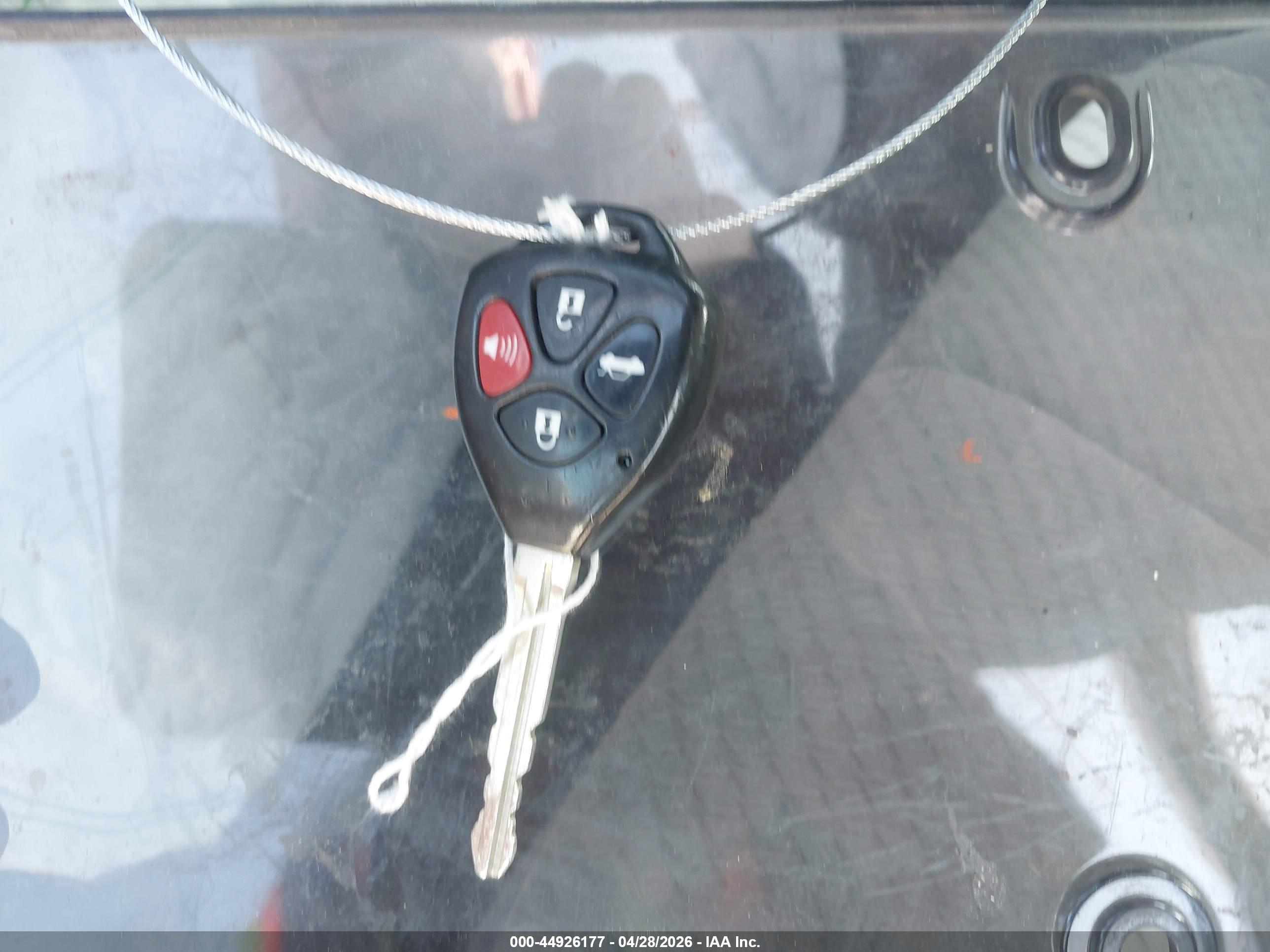 TOYOTA CAMRY image 11