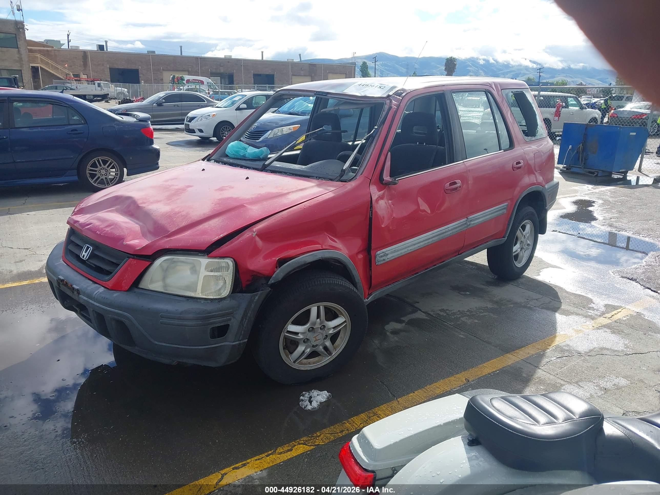 HONDA CR-V image 2