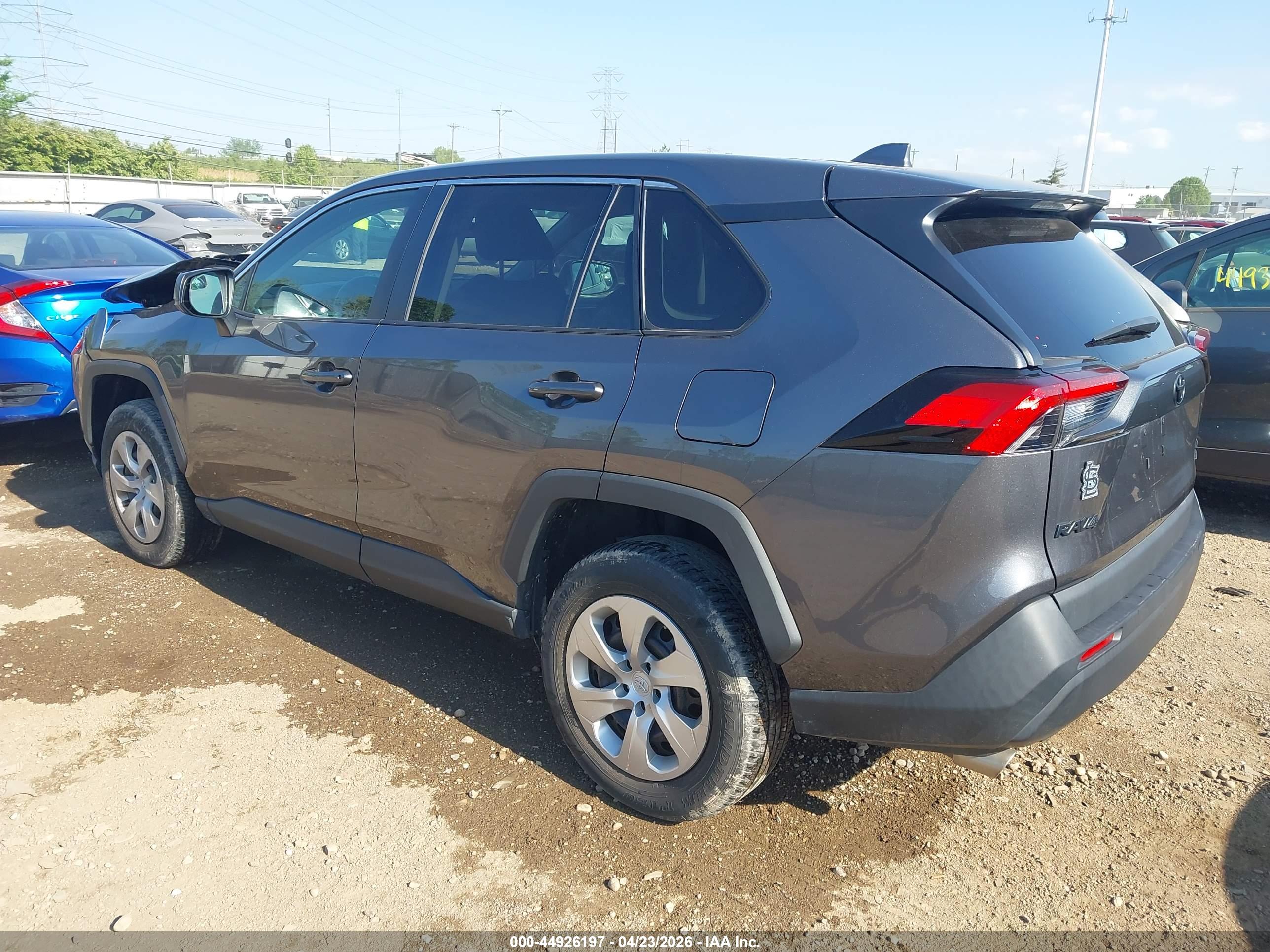 TOYOTA RAV4 image 3