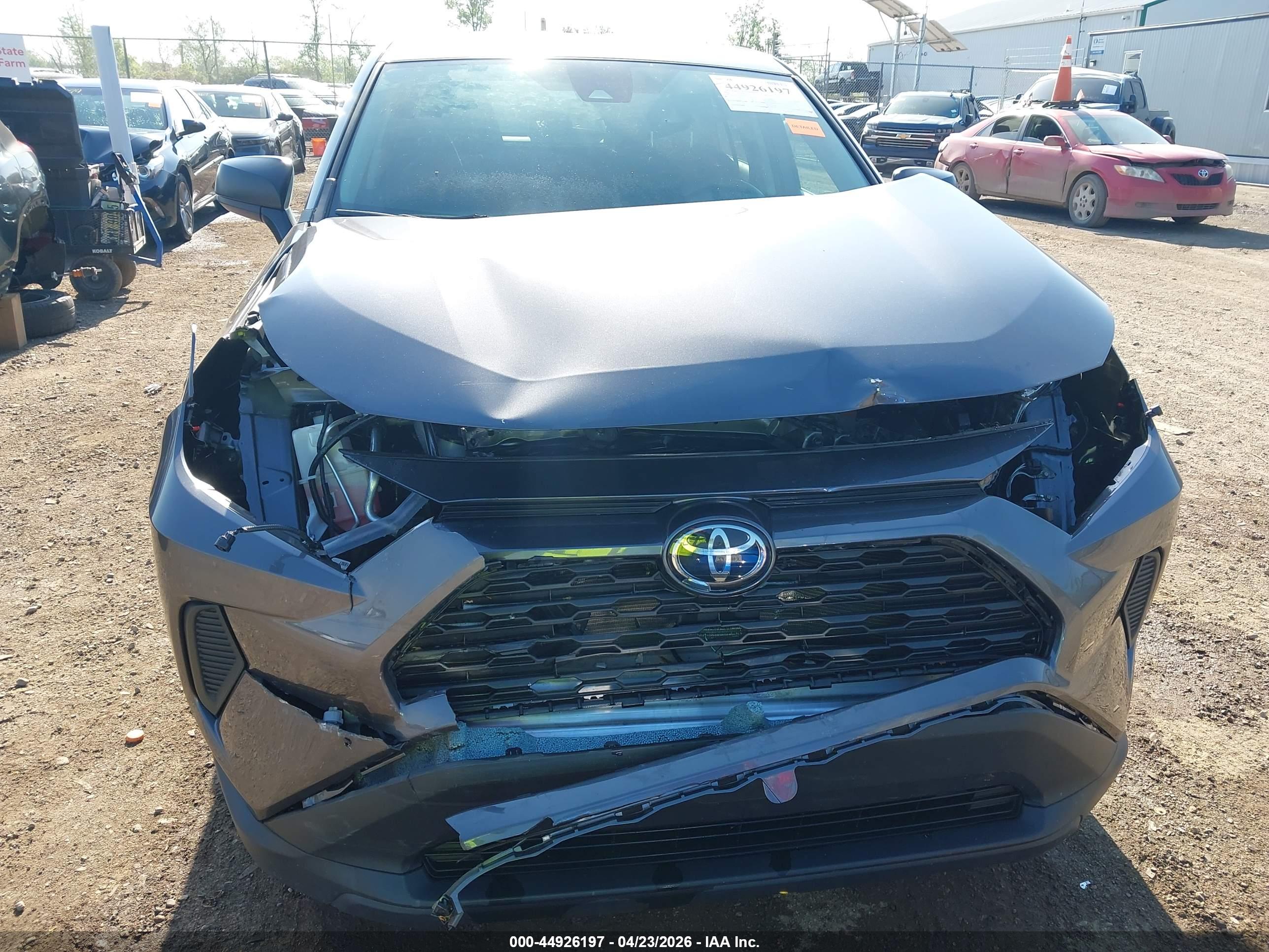TOYOTA RAV4 image 6