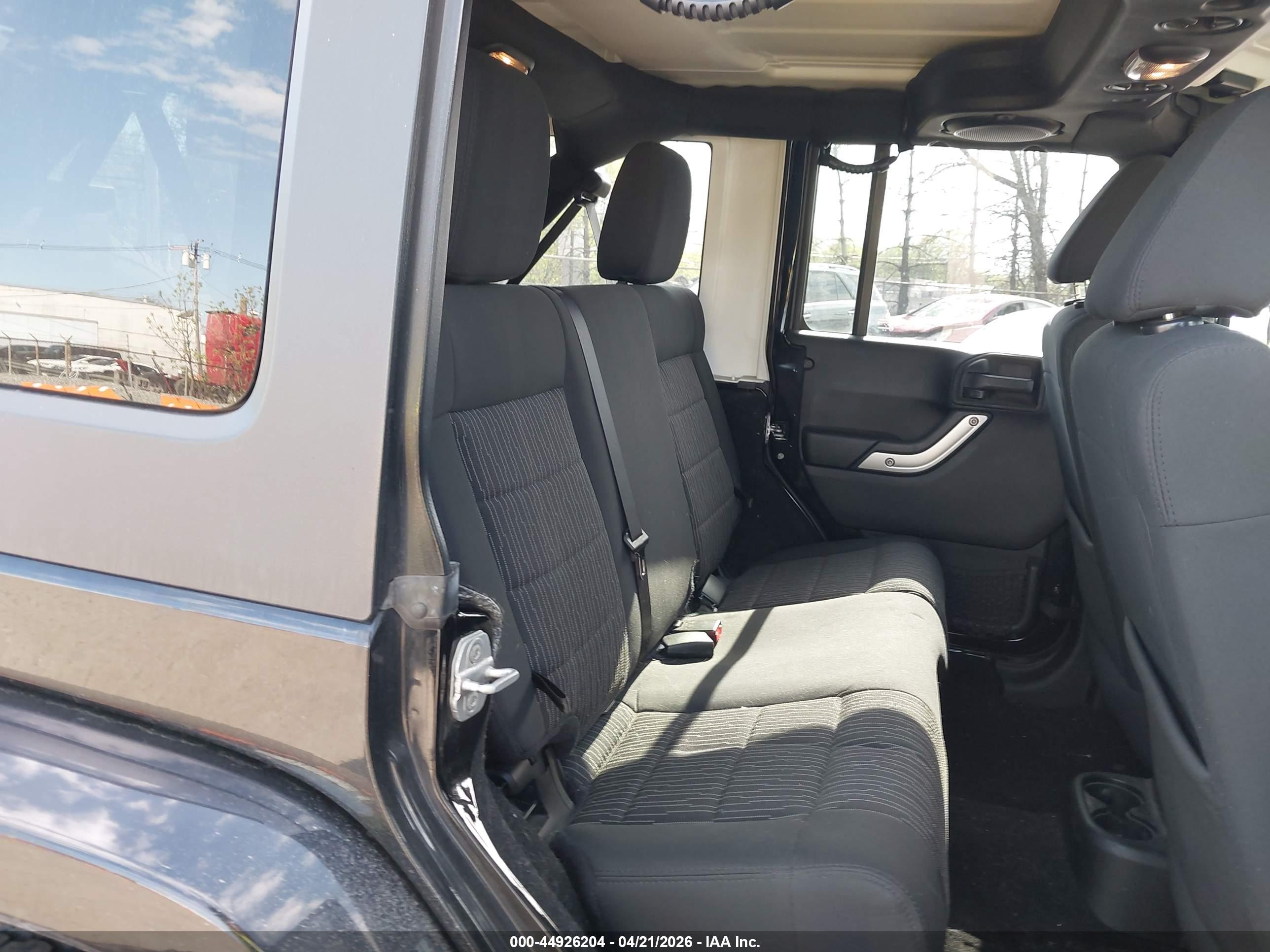 JEEP WRANGLER image 8