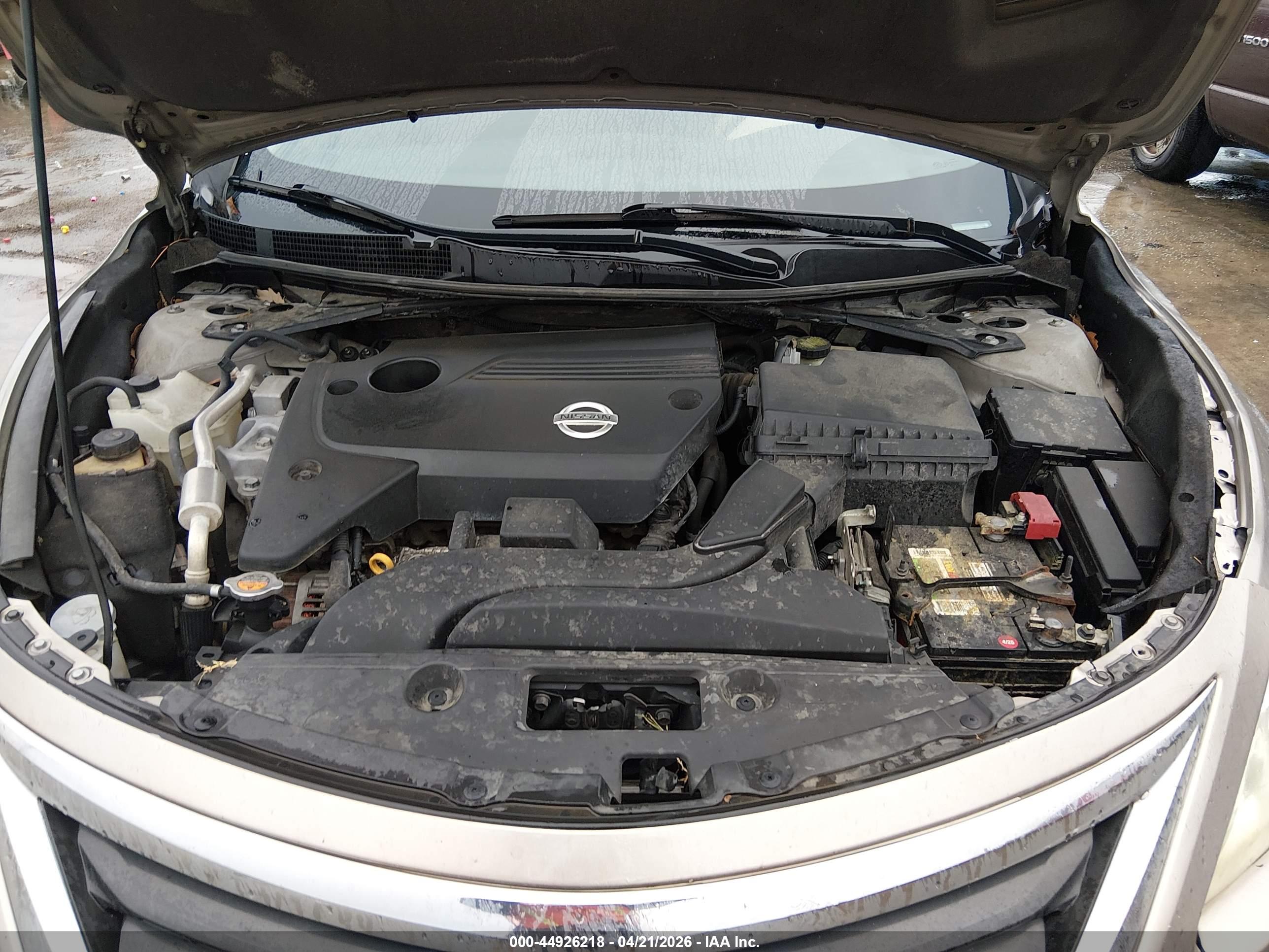 NISSAN ALTIMA image 10
