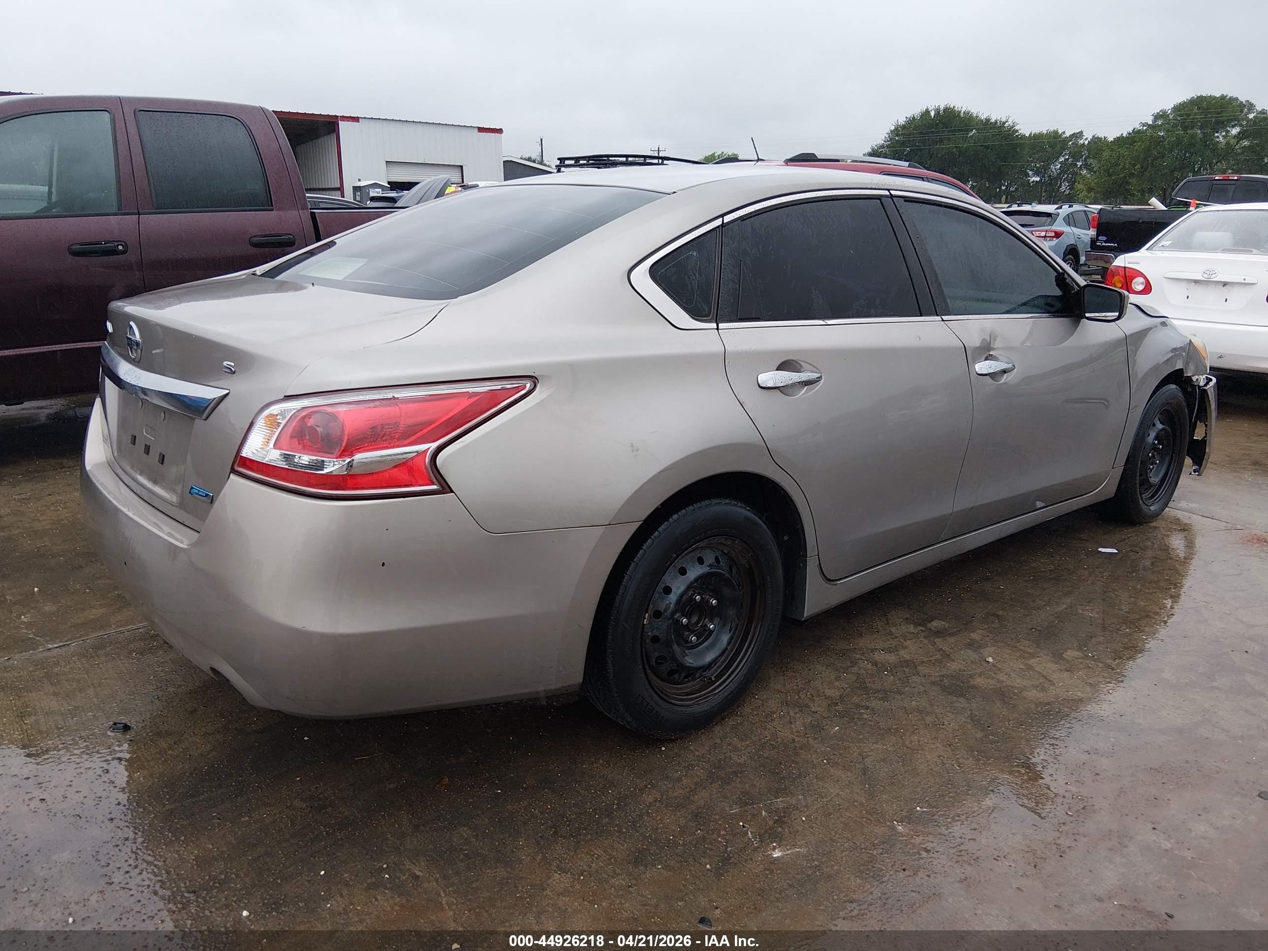 NISSAN ALTIMA image 4