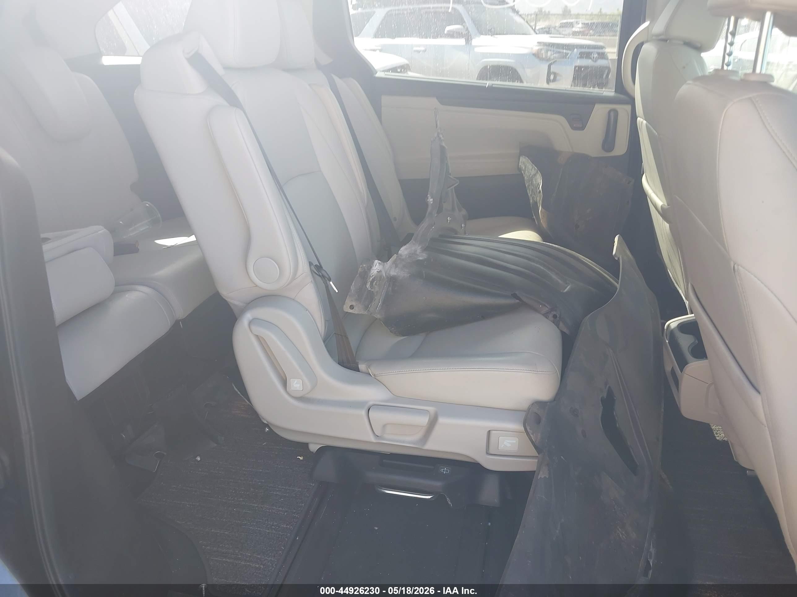 HONDA ODYSSEY image 8