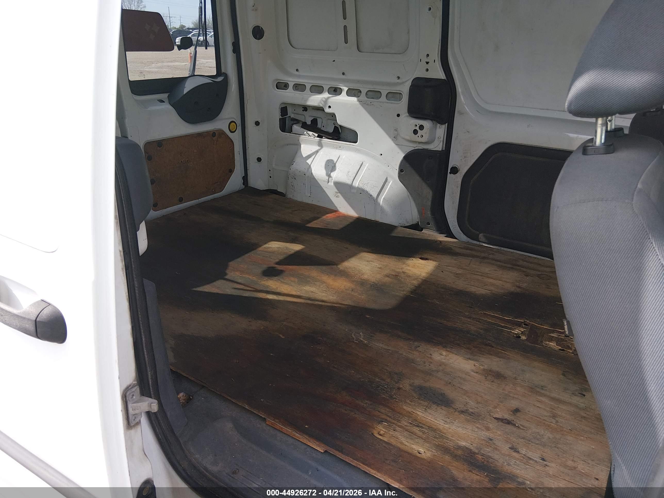 FORD TRANSIT image 8