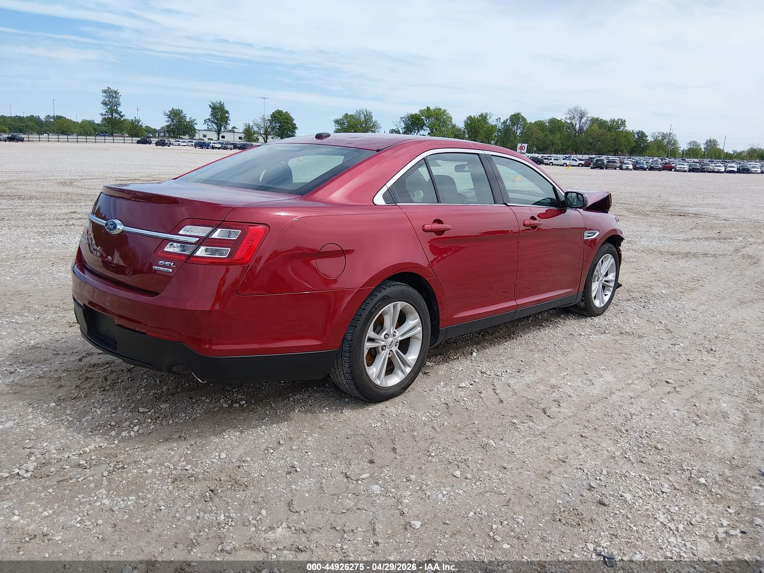 FORD TAURUS image 4
