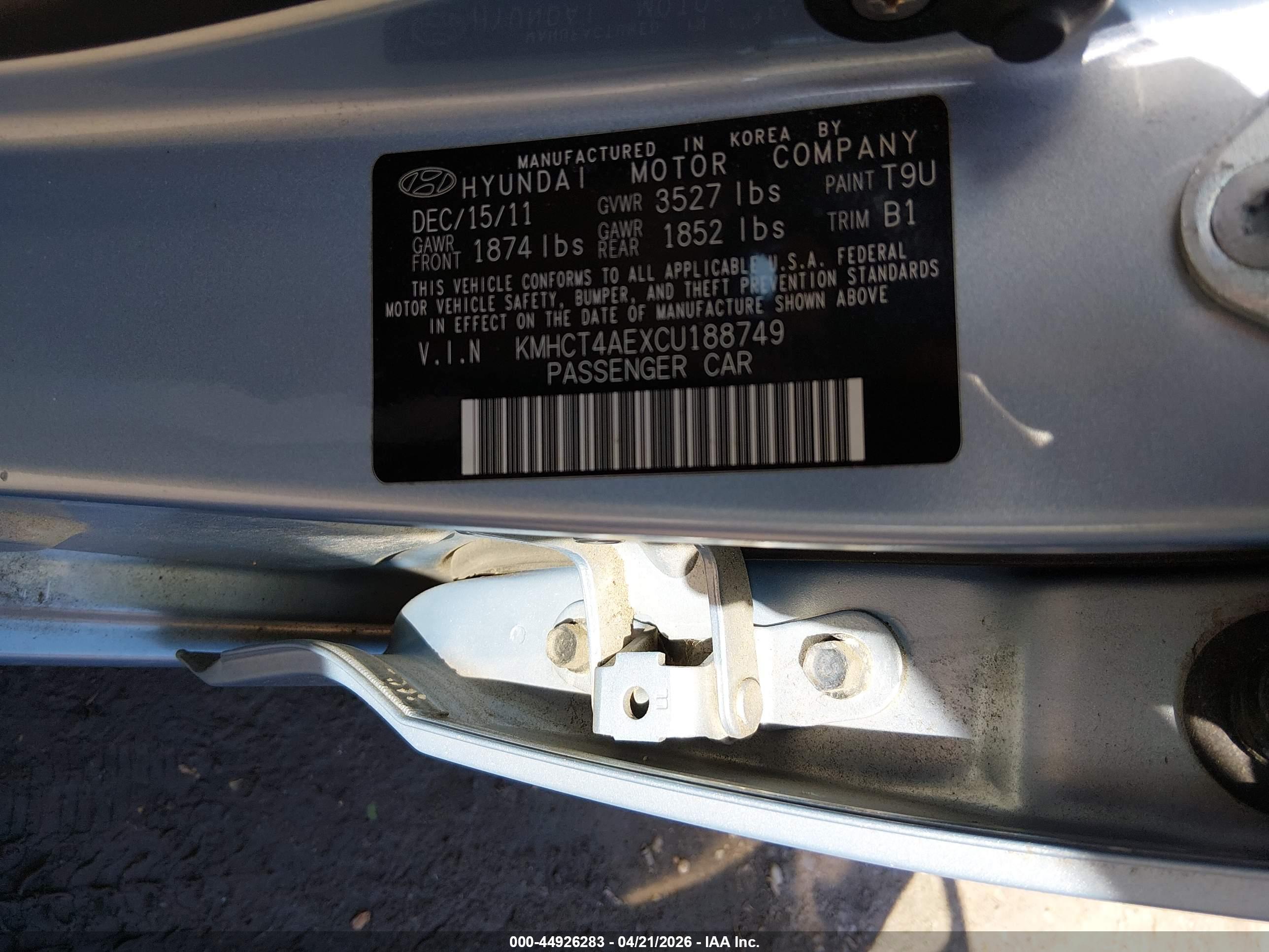 HYUNDAI ACCENT image 9