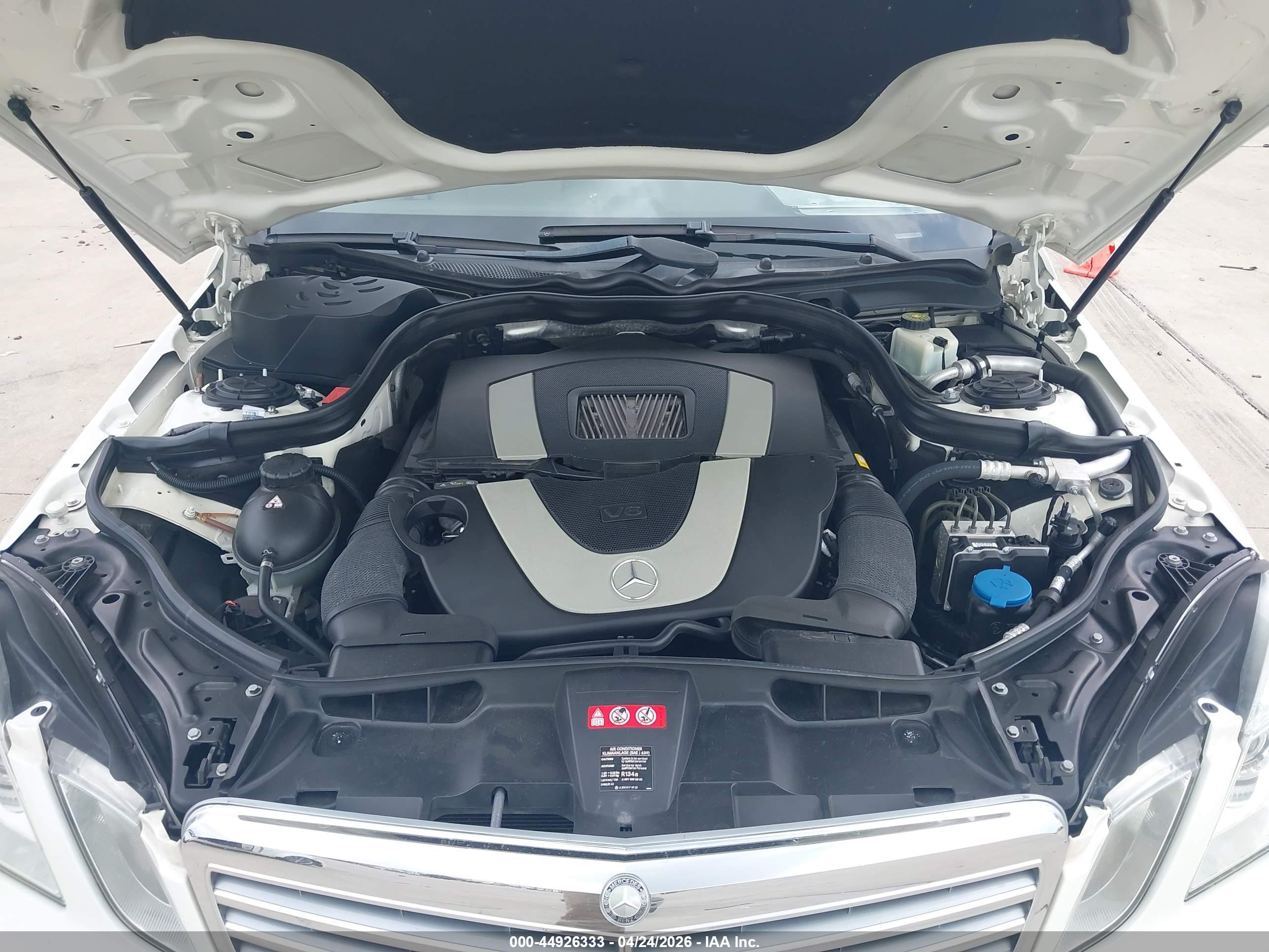 MERCEDES-BENZ E image 10