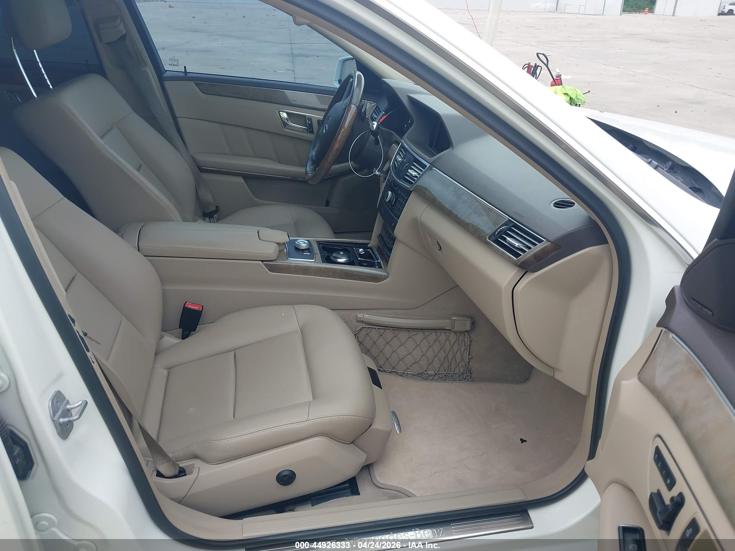 MERCEDES-BENZ E image 5