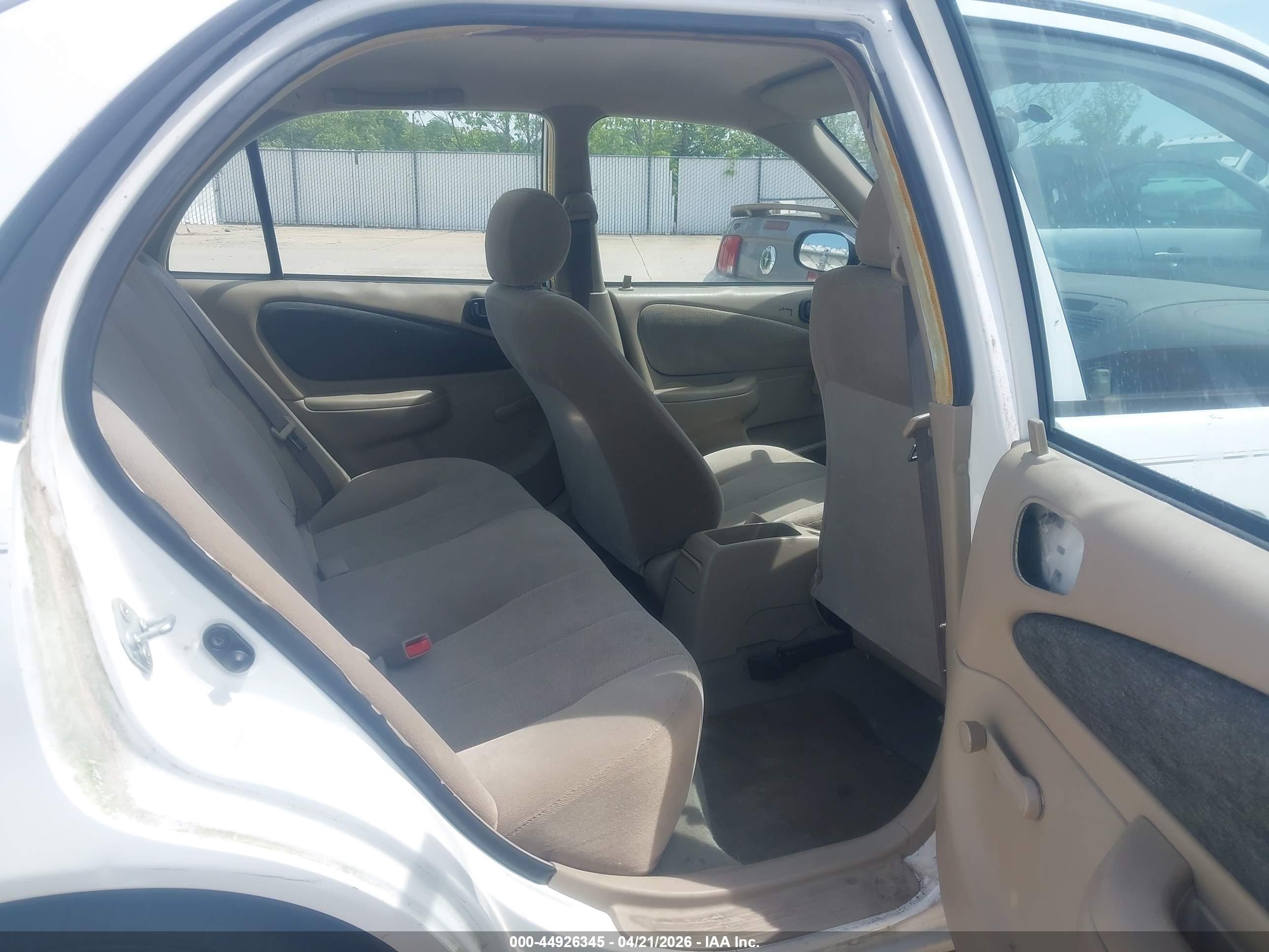 TOYOTA COROLLA image 8