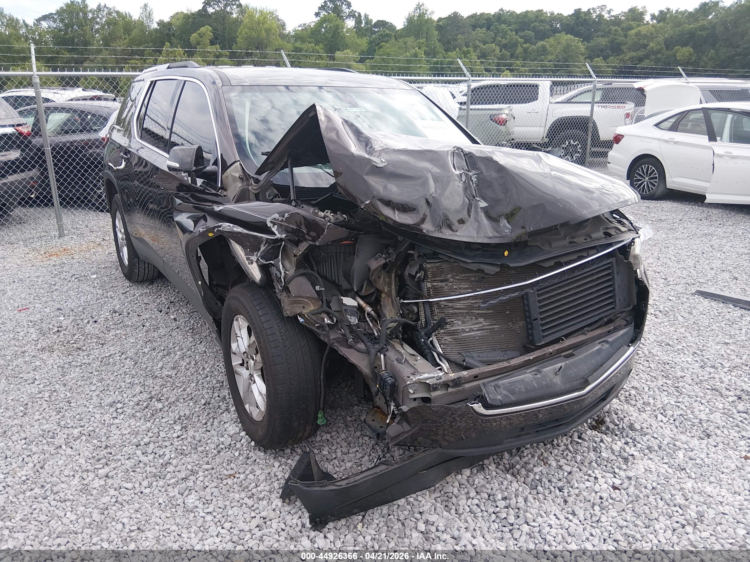 CHEVROLET TRAVERSE image 6