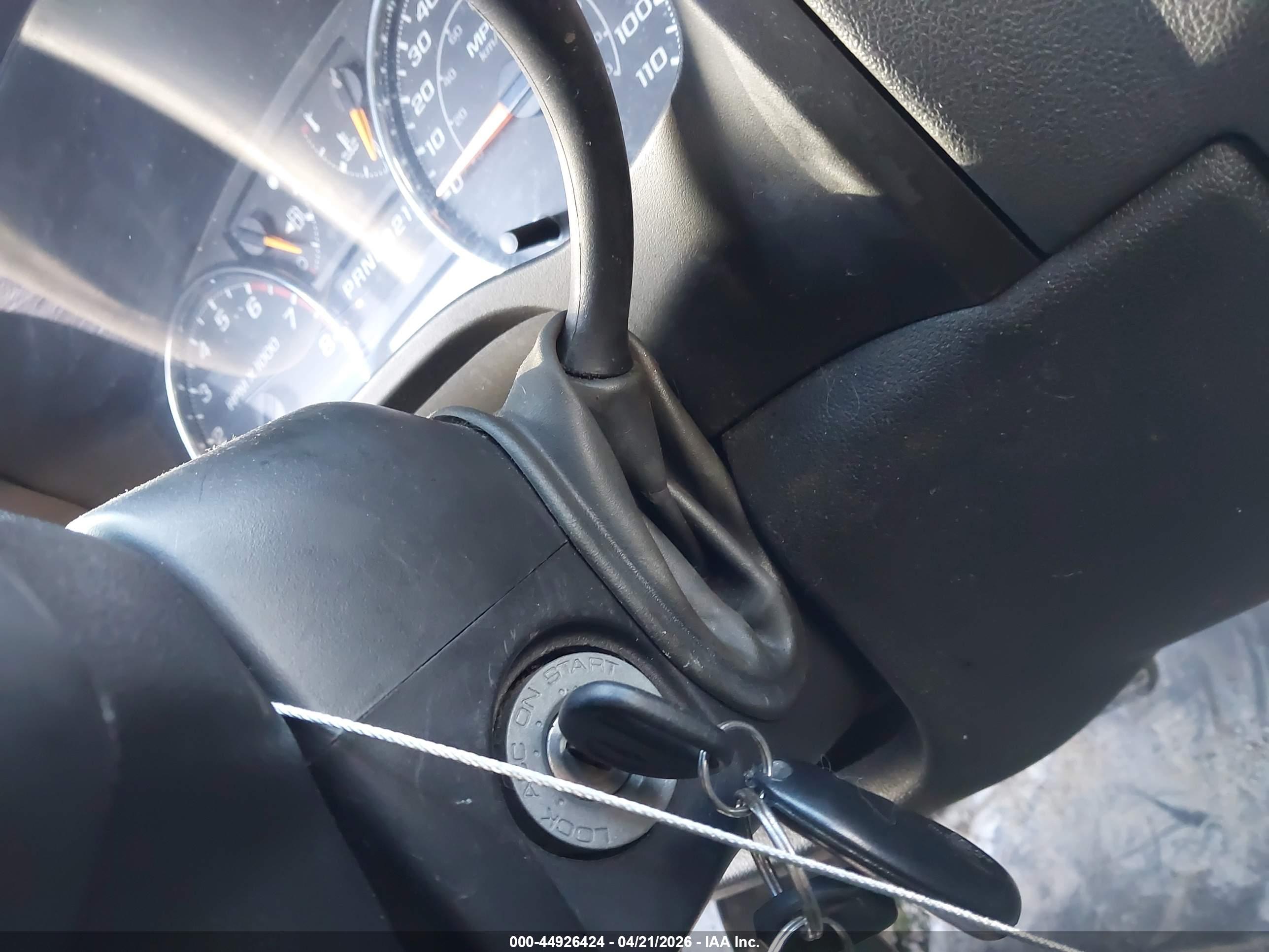 CHEVROLET COLORADO image 11