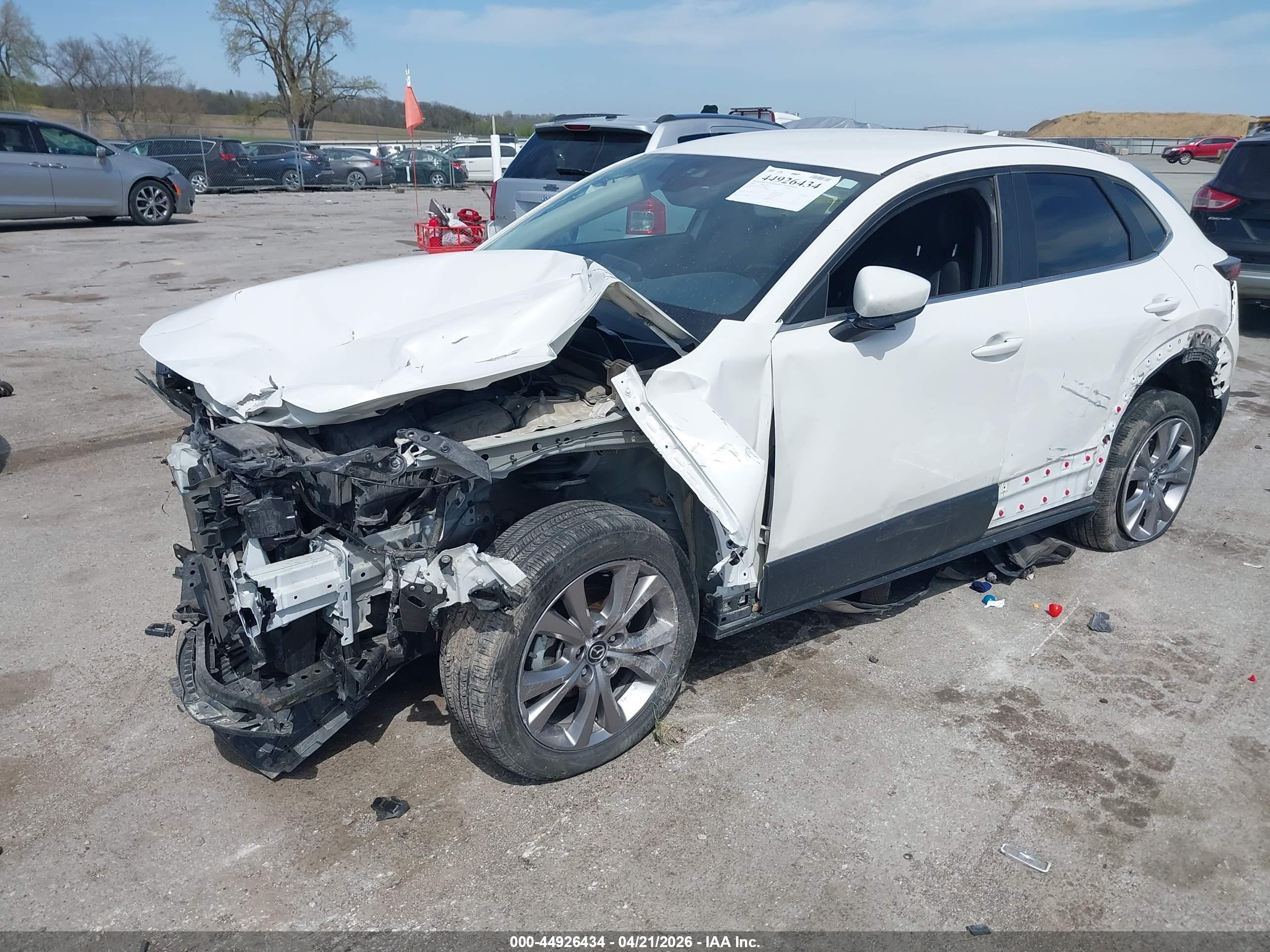 MAZDA CX-30 image 2