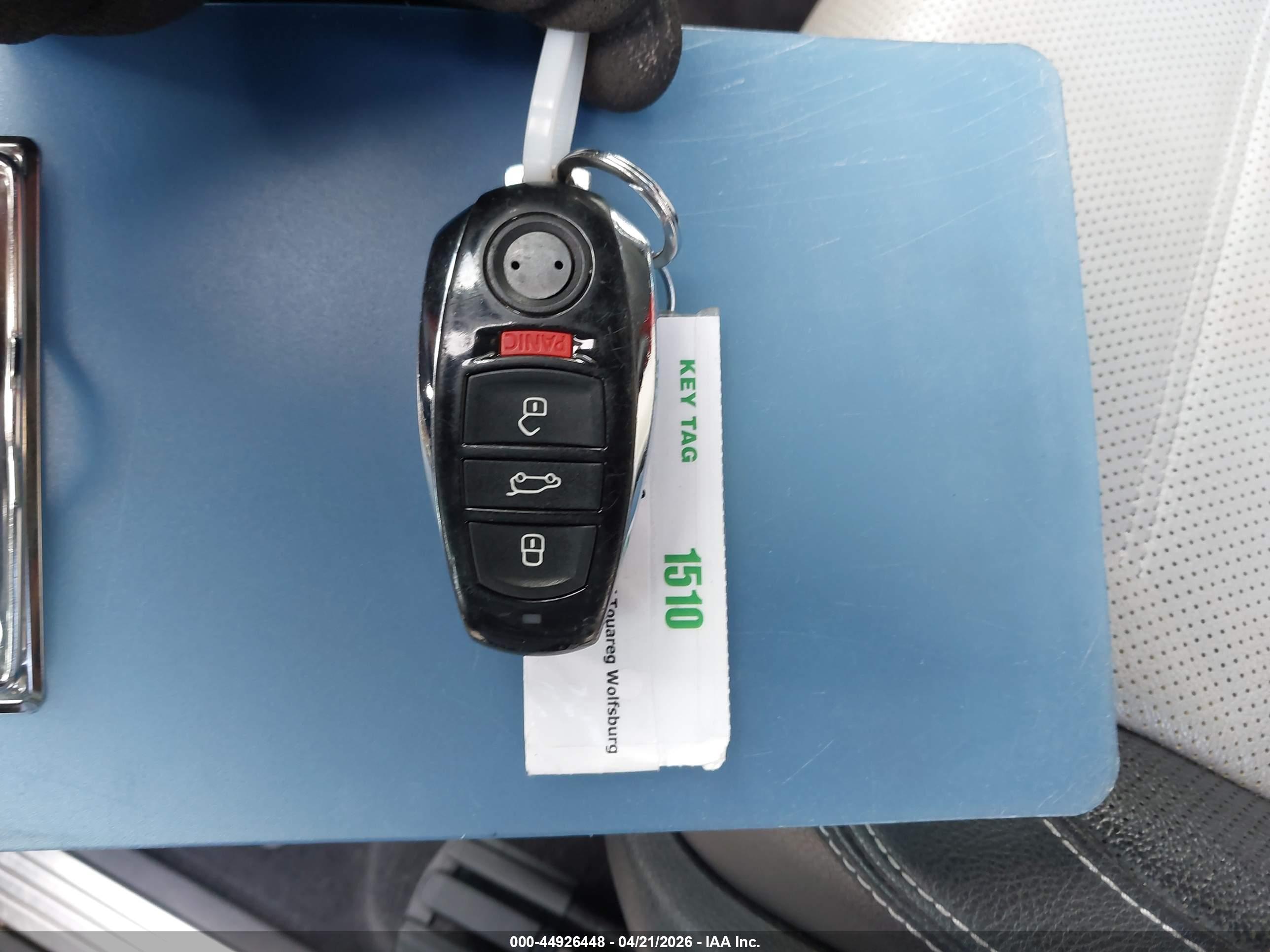 VOLKSWAGEN TOUAREG image 11