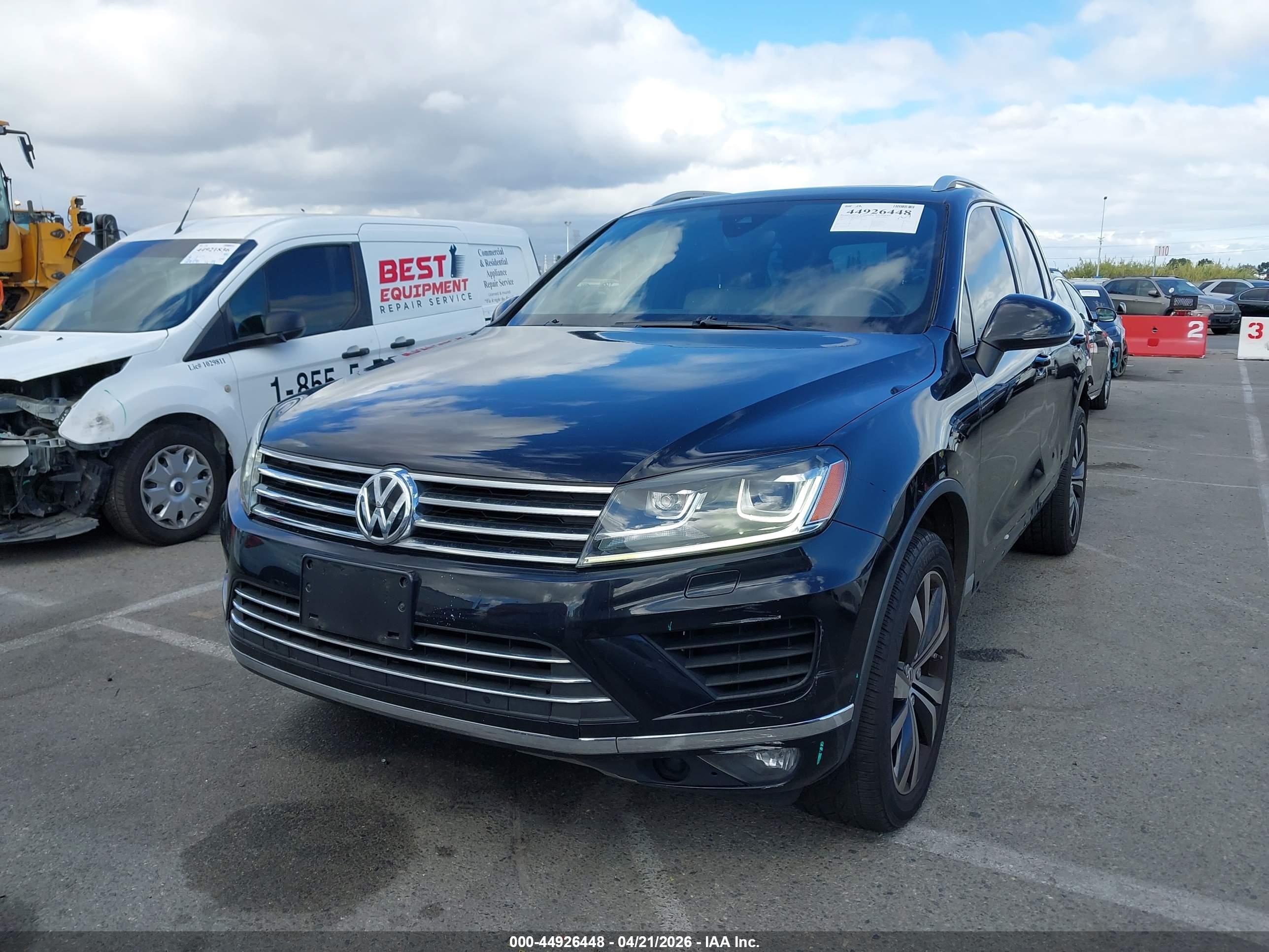 VOLKSWAGEN TOUAREG image 2