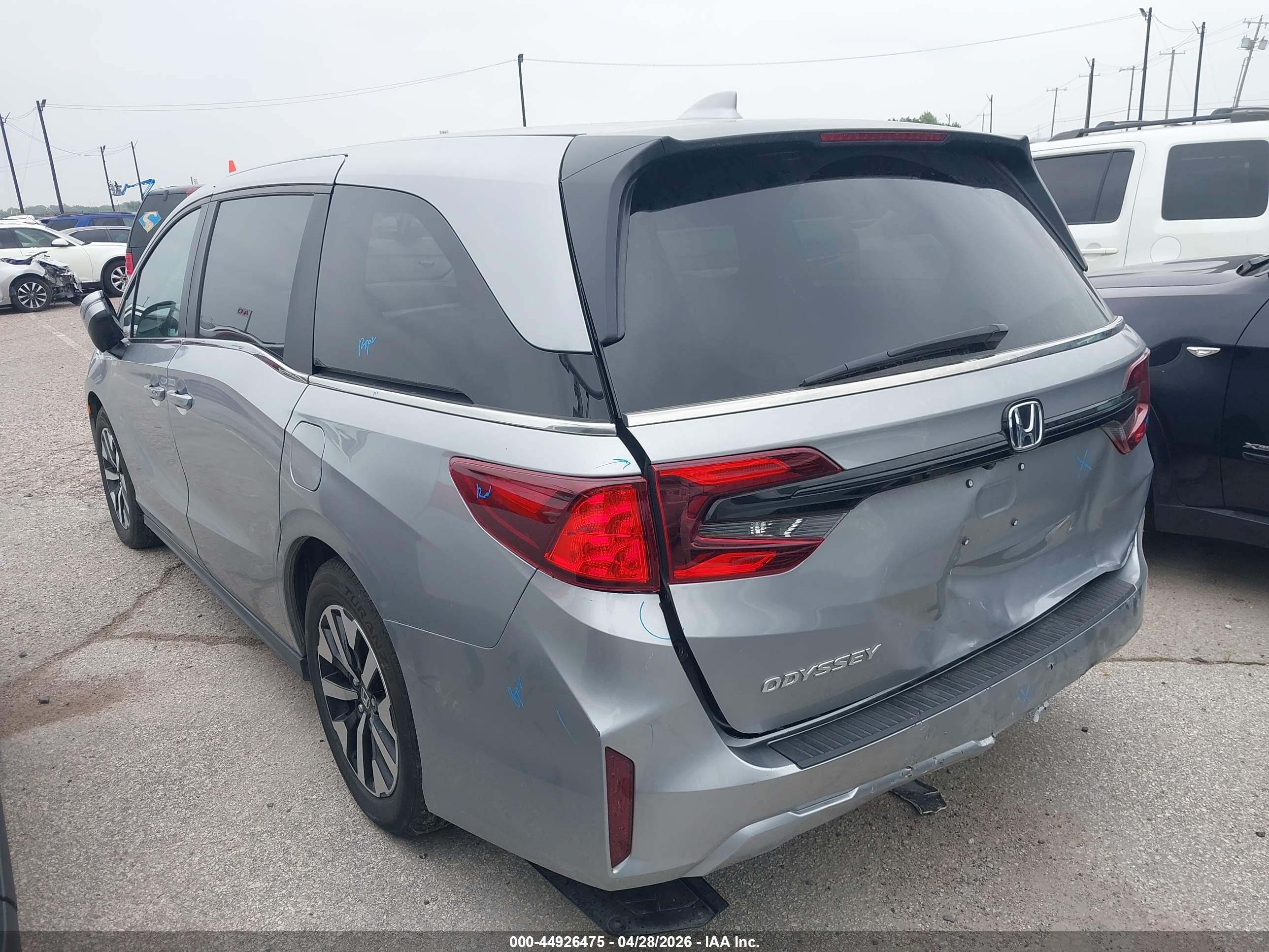 HONDA ODYSSEY image 3