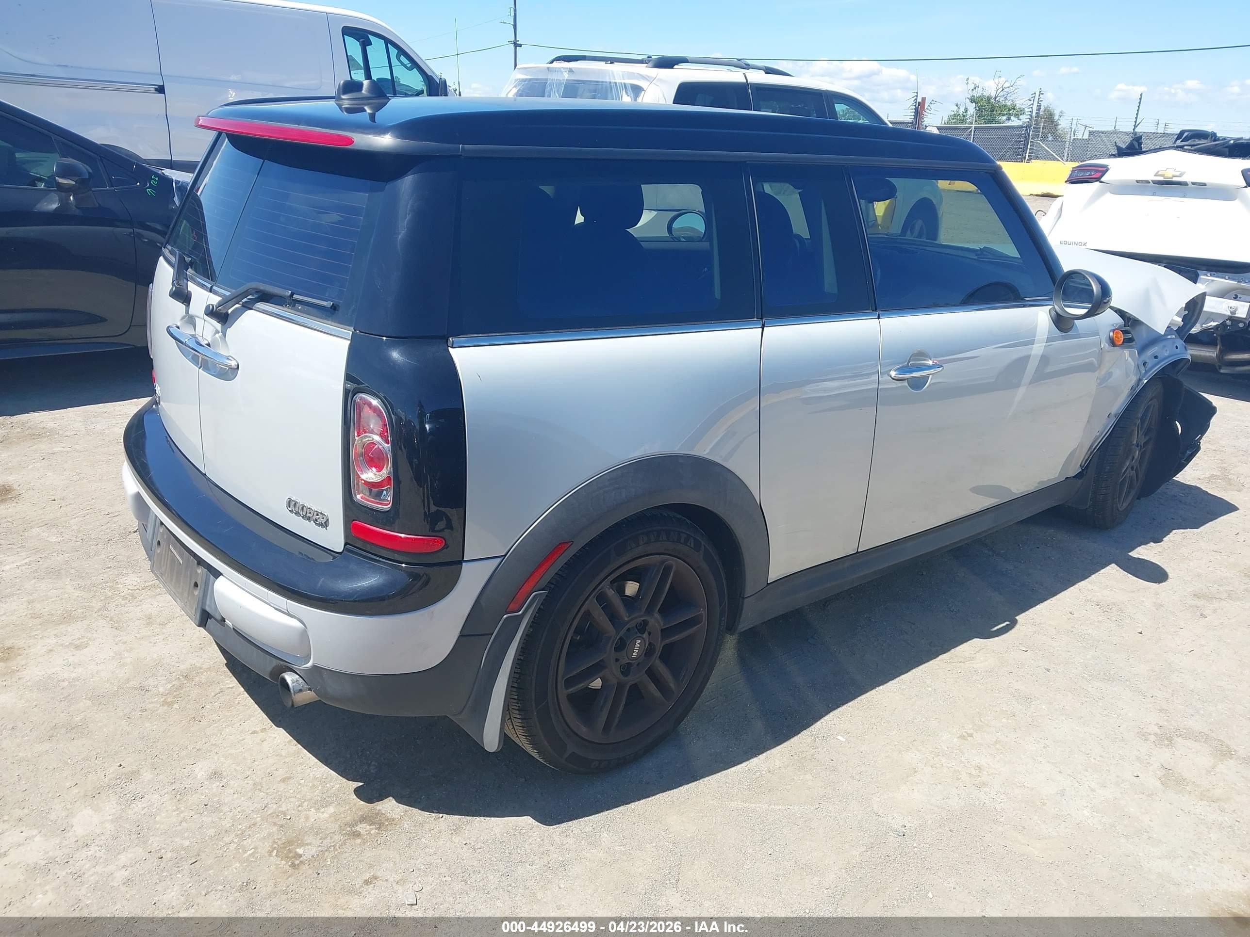 MINI CLUBMAN image 4