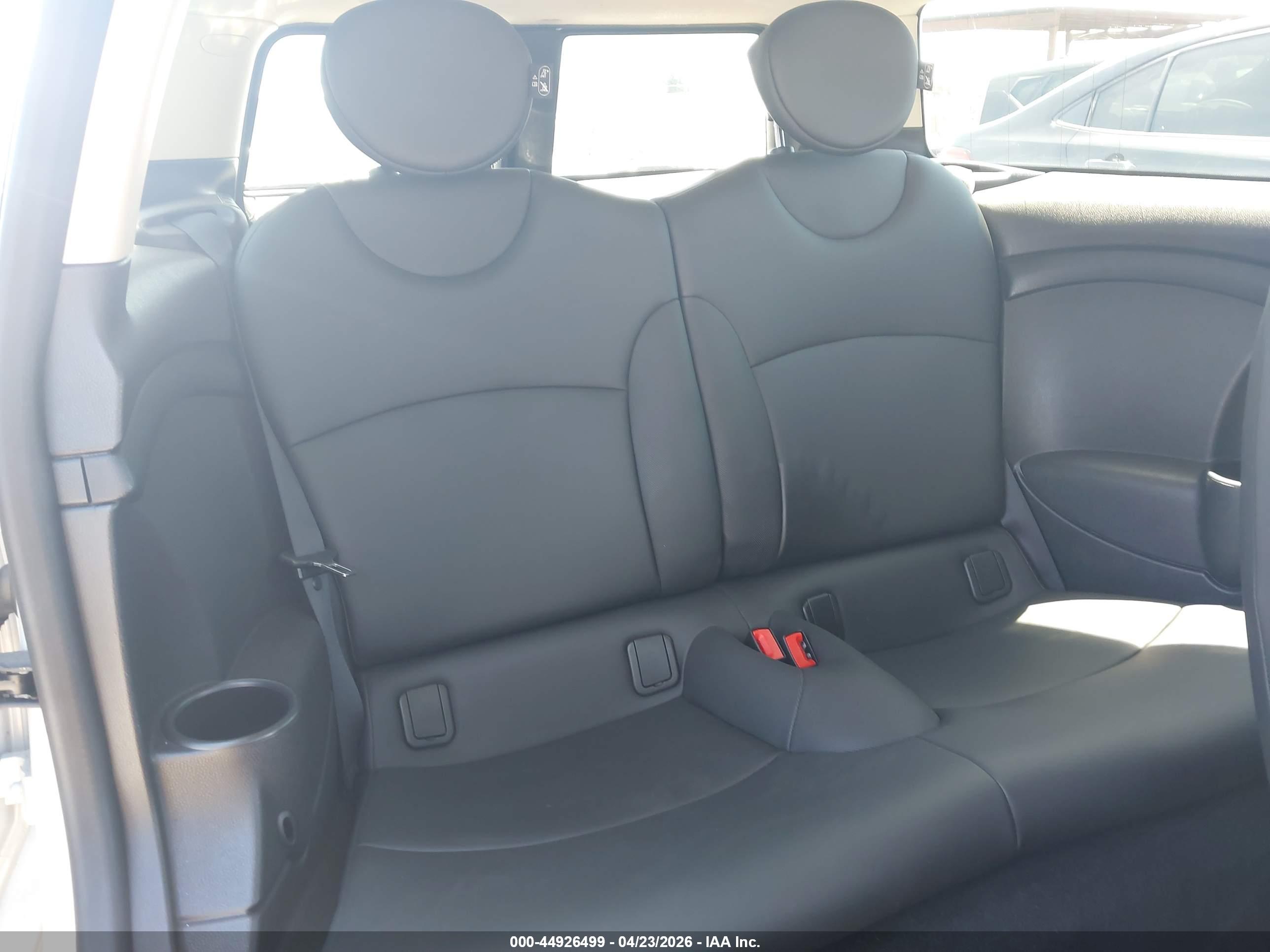 MINI CLUBMAN image 8