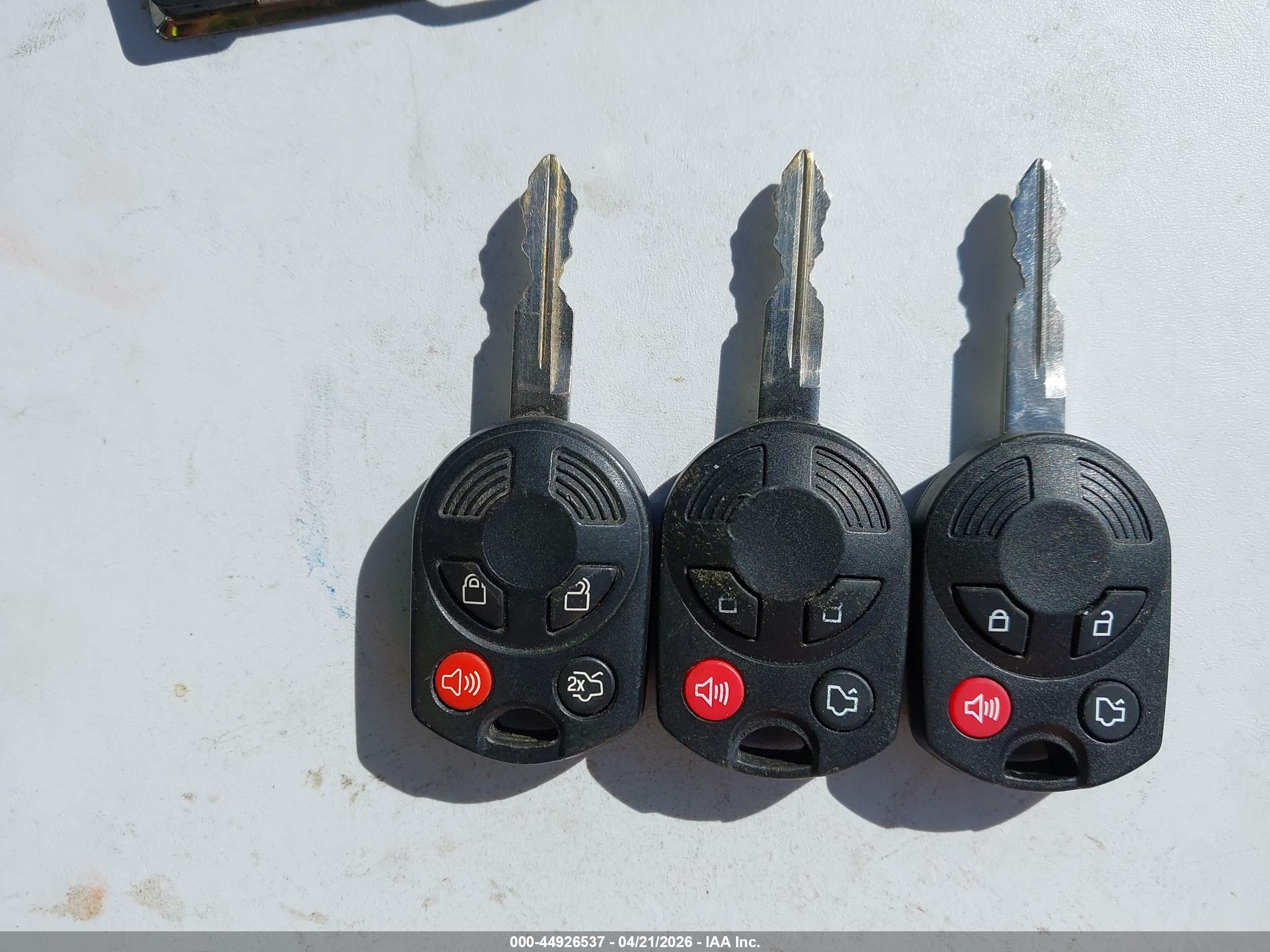 FORD ESCAPE image 11