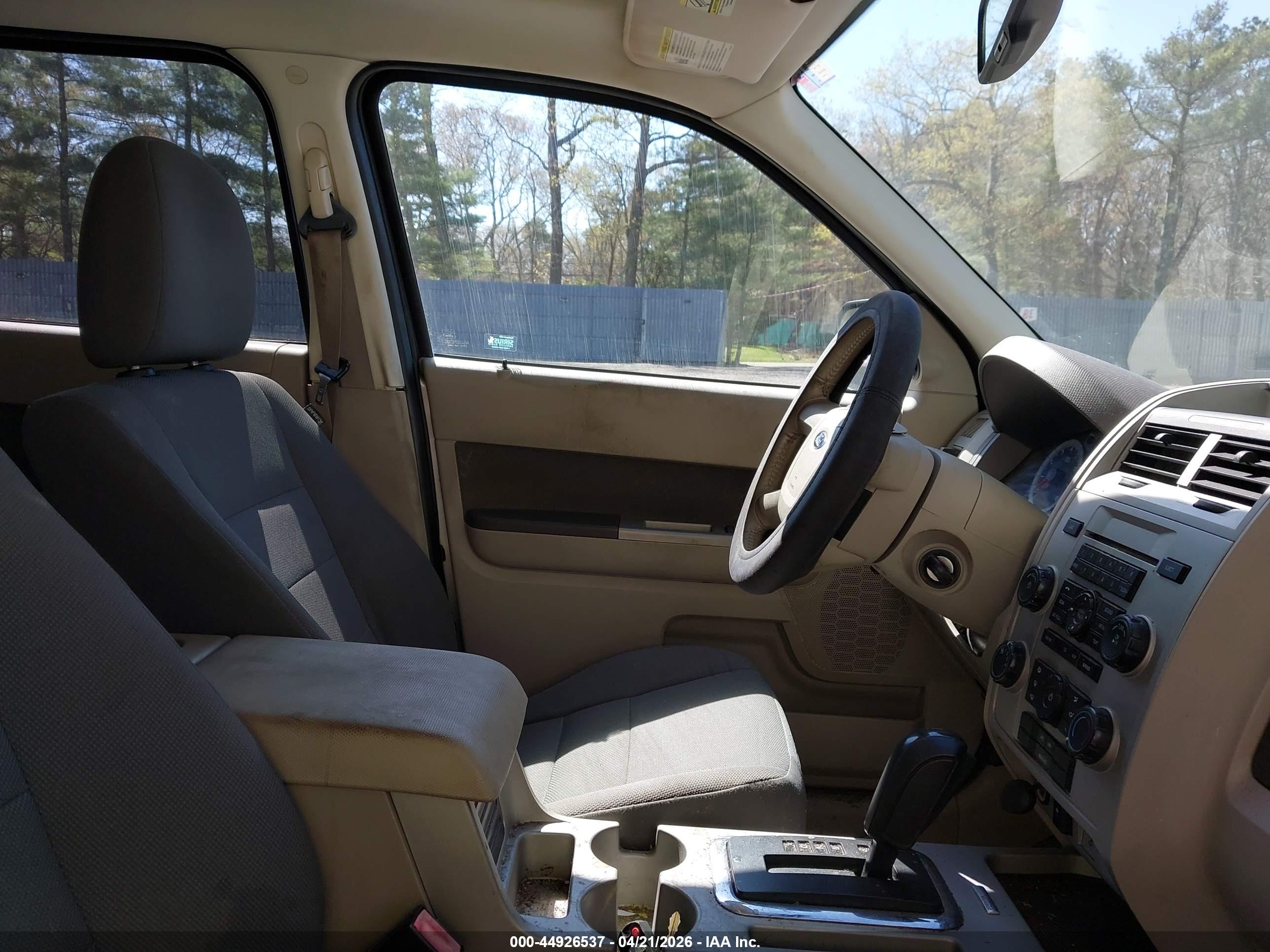FORD ESCAPE image 5