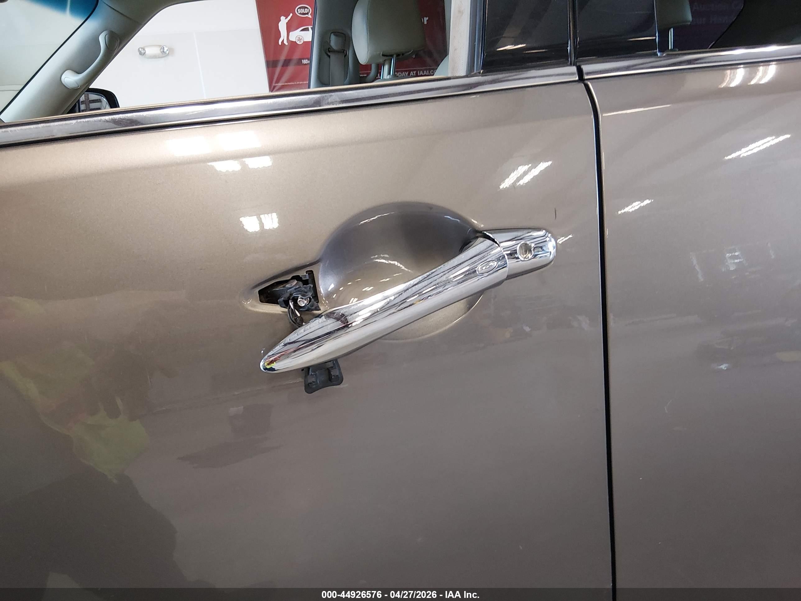INFINITI QX80 image 6