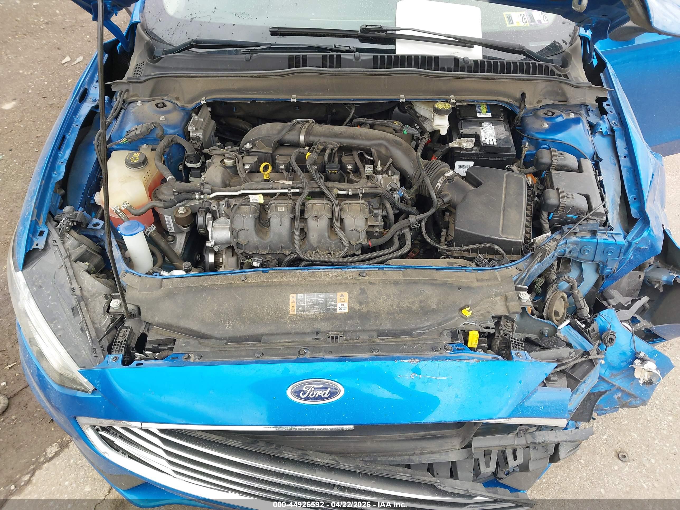 FORD FUSION image 10