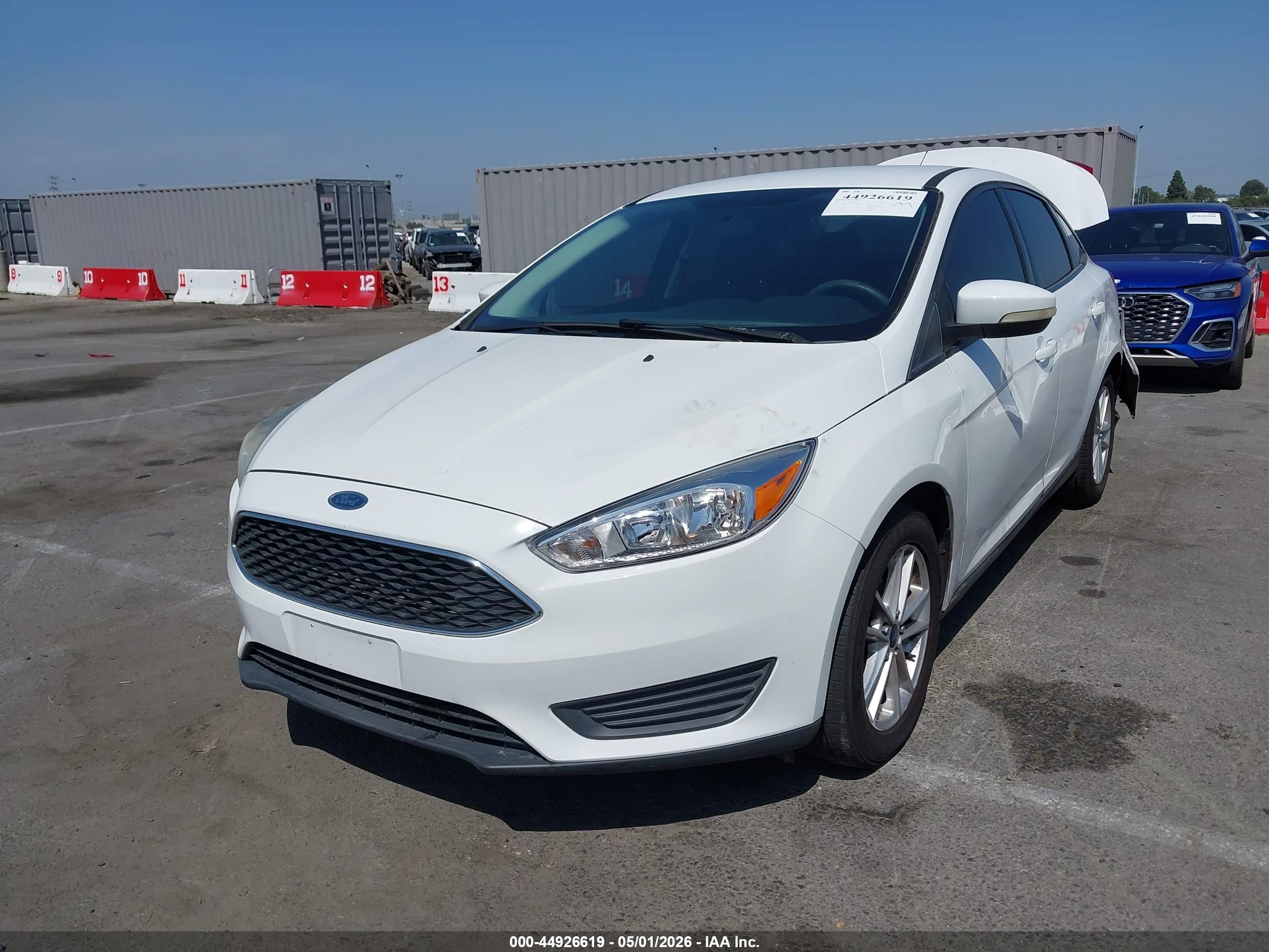 FORD FOCUS image 2