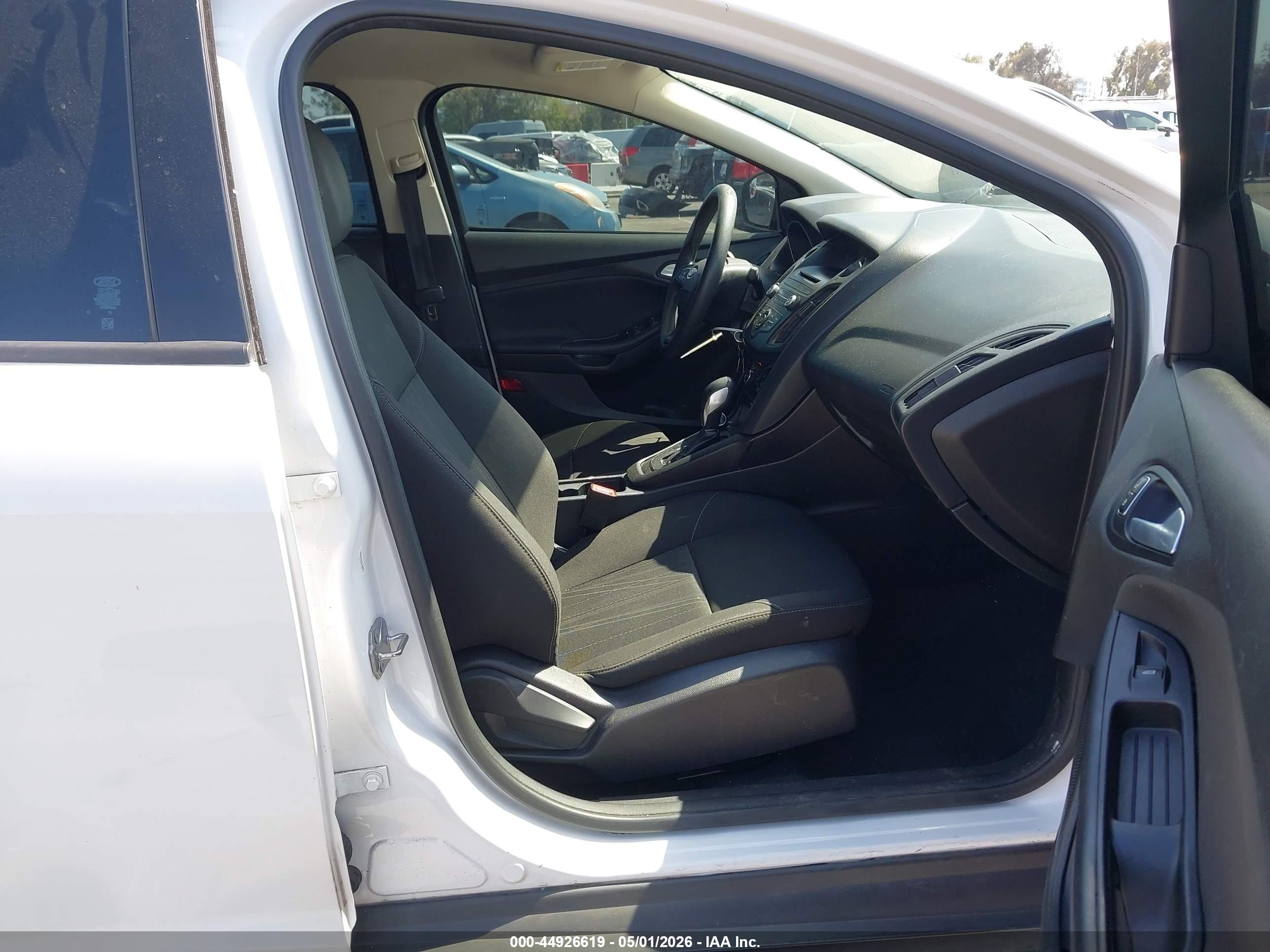 FORD FOCUS image 5