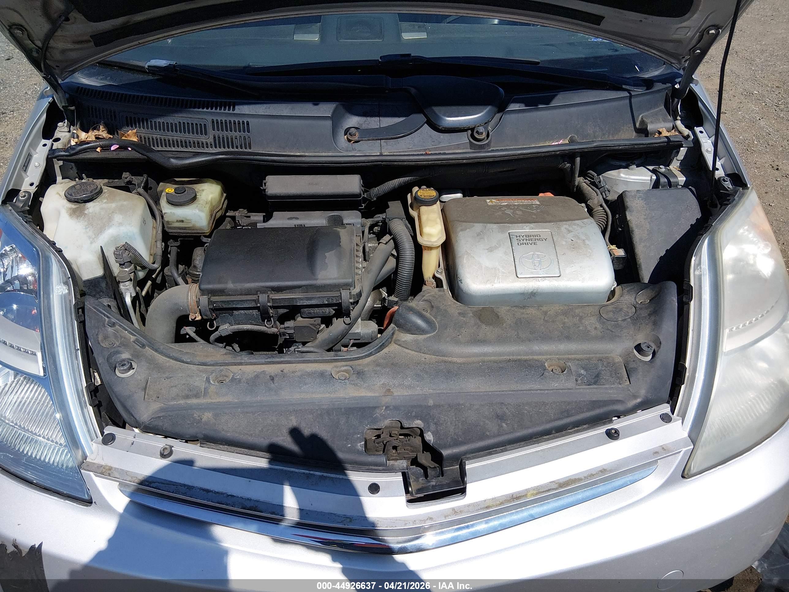 TOYOTA PRIUS image 10
