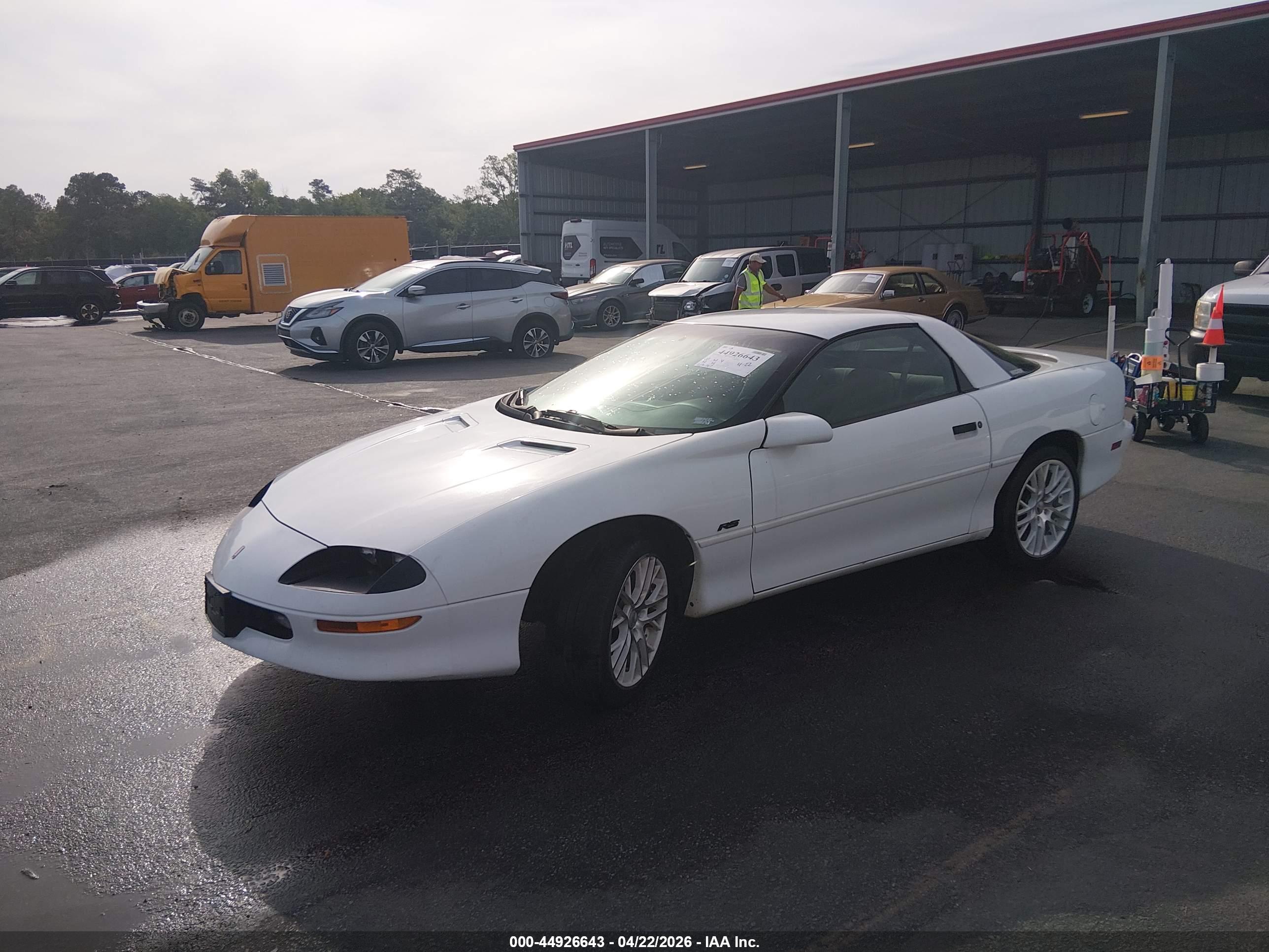 CHEVROLET CAMARO image 2