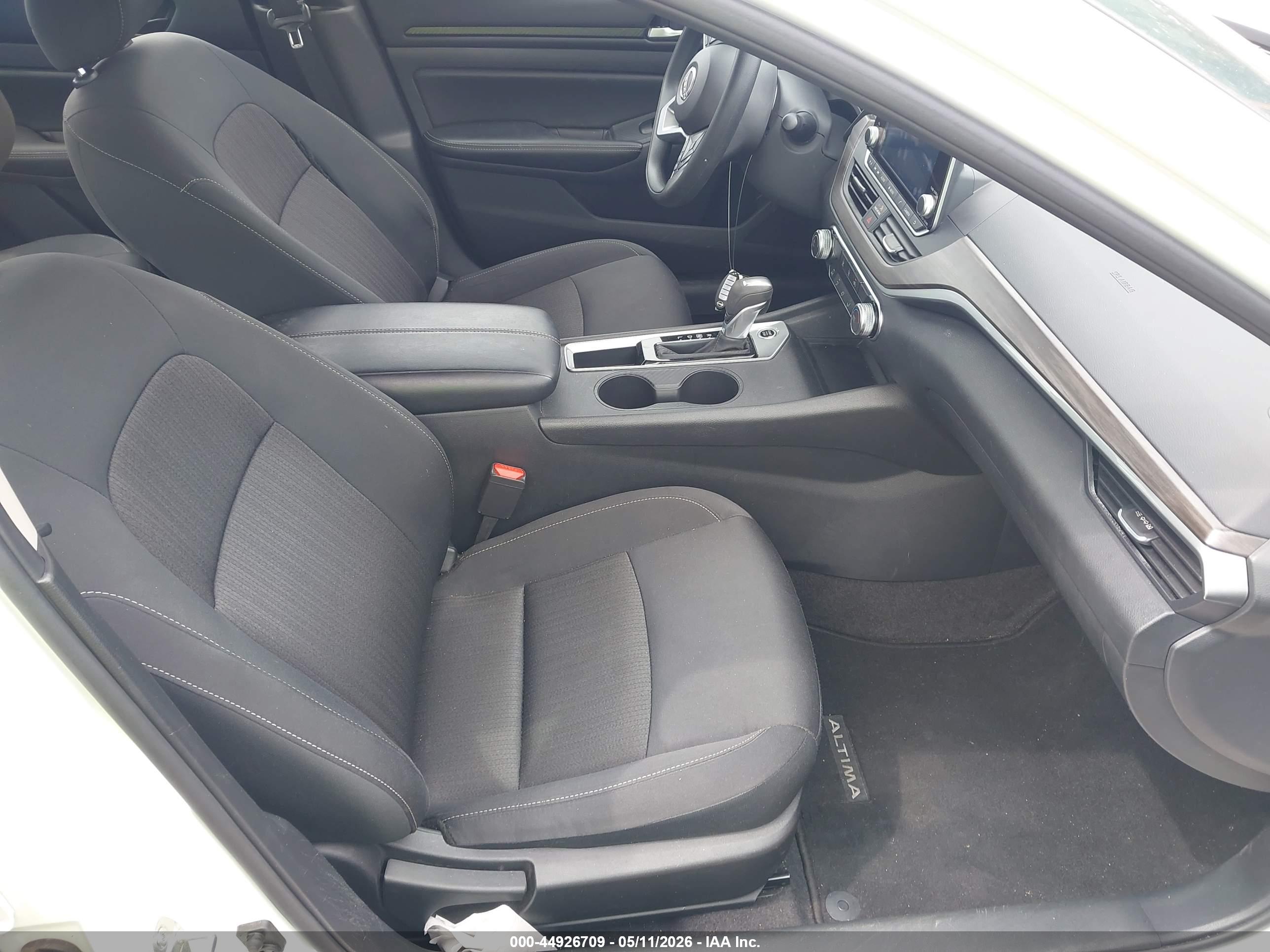 NISSAN ALTIMA image 5