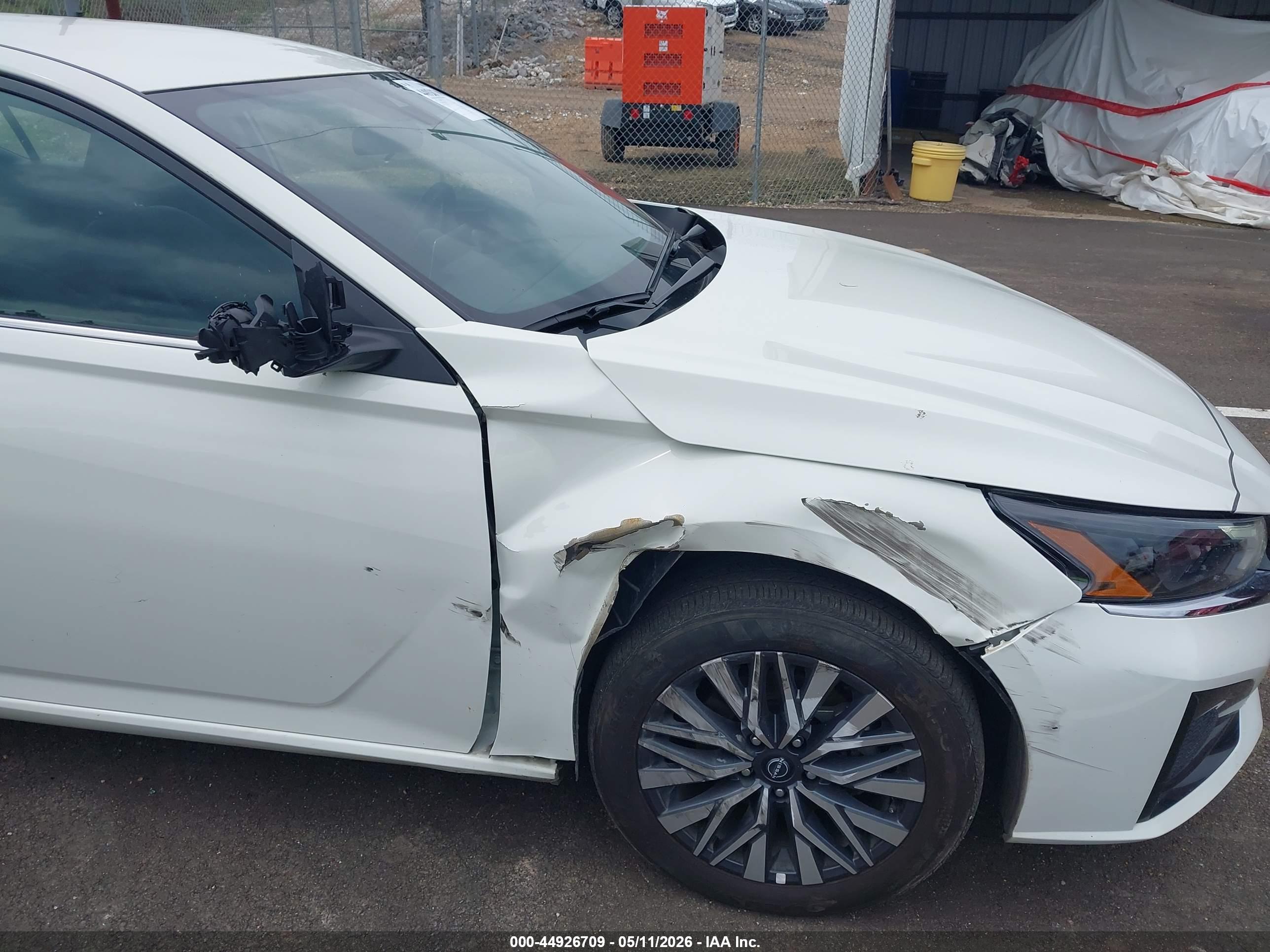 NISSAN ALTIMA image 6