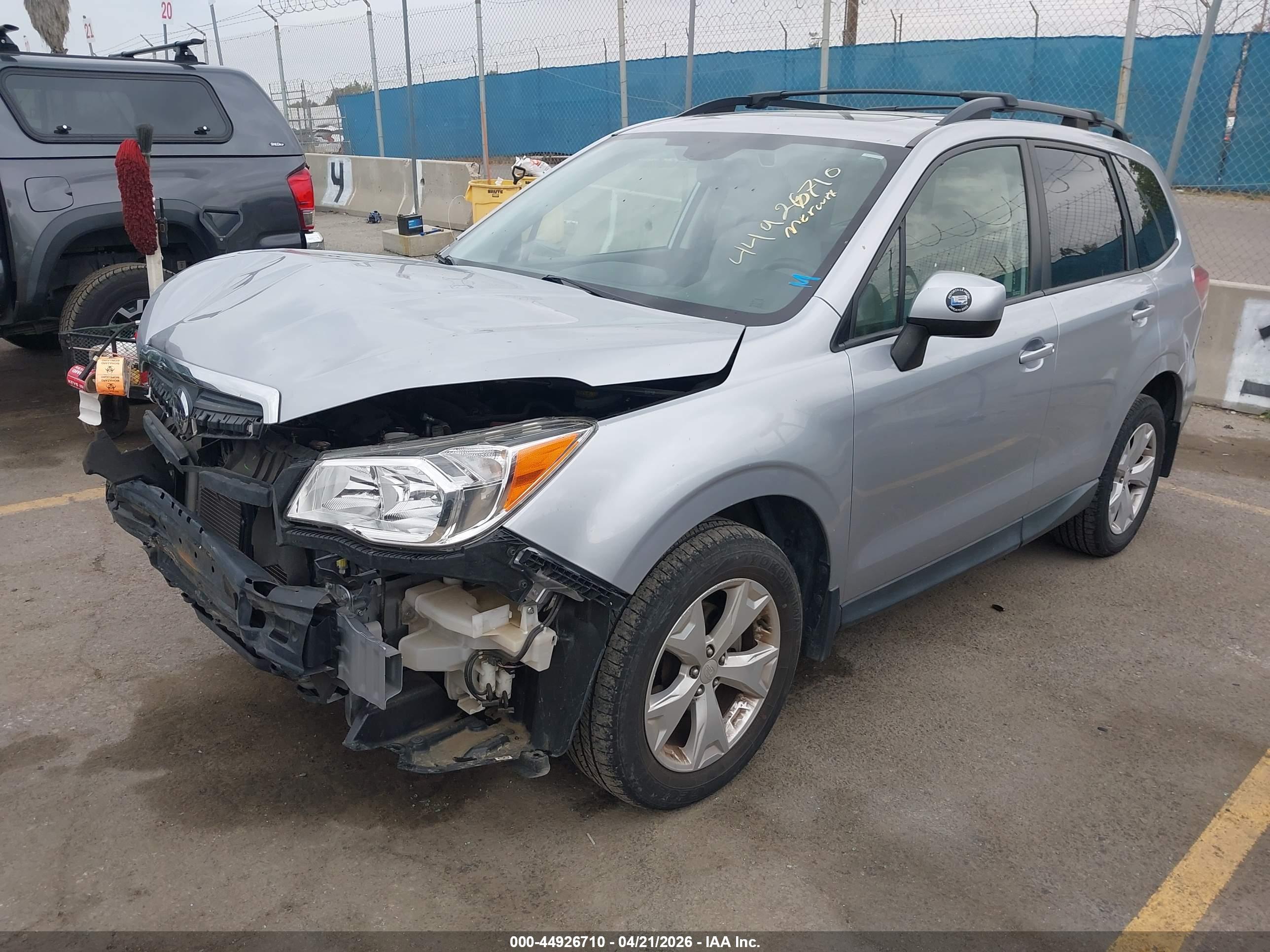 SUBARU FORESTER image 2