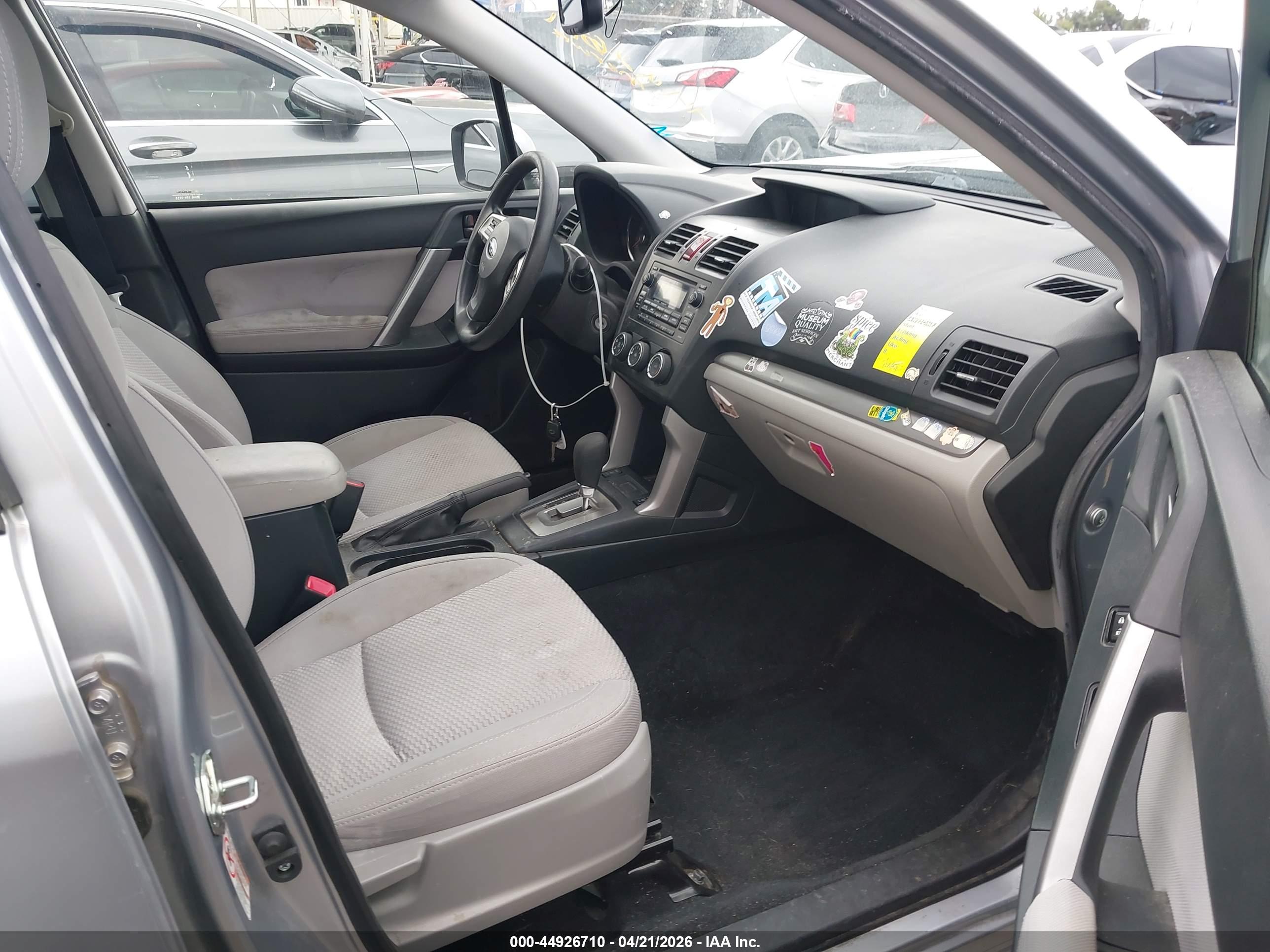SUBARU FORESTER image 5