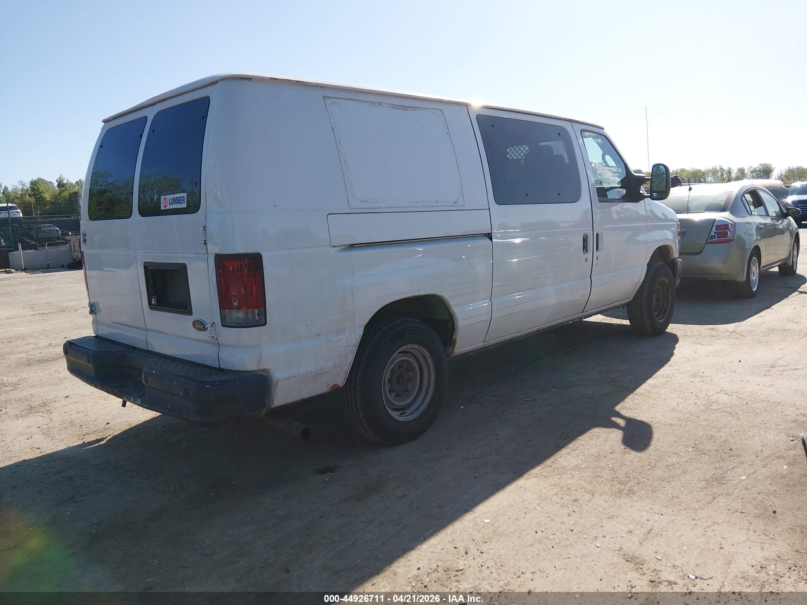 FORD E-150 image 4